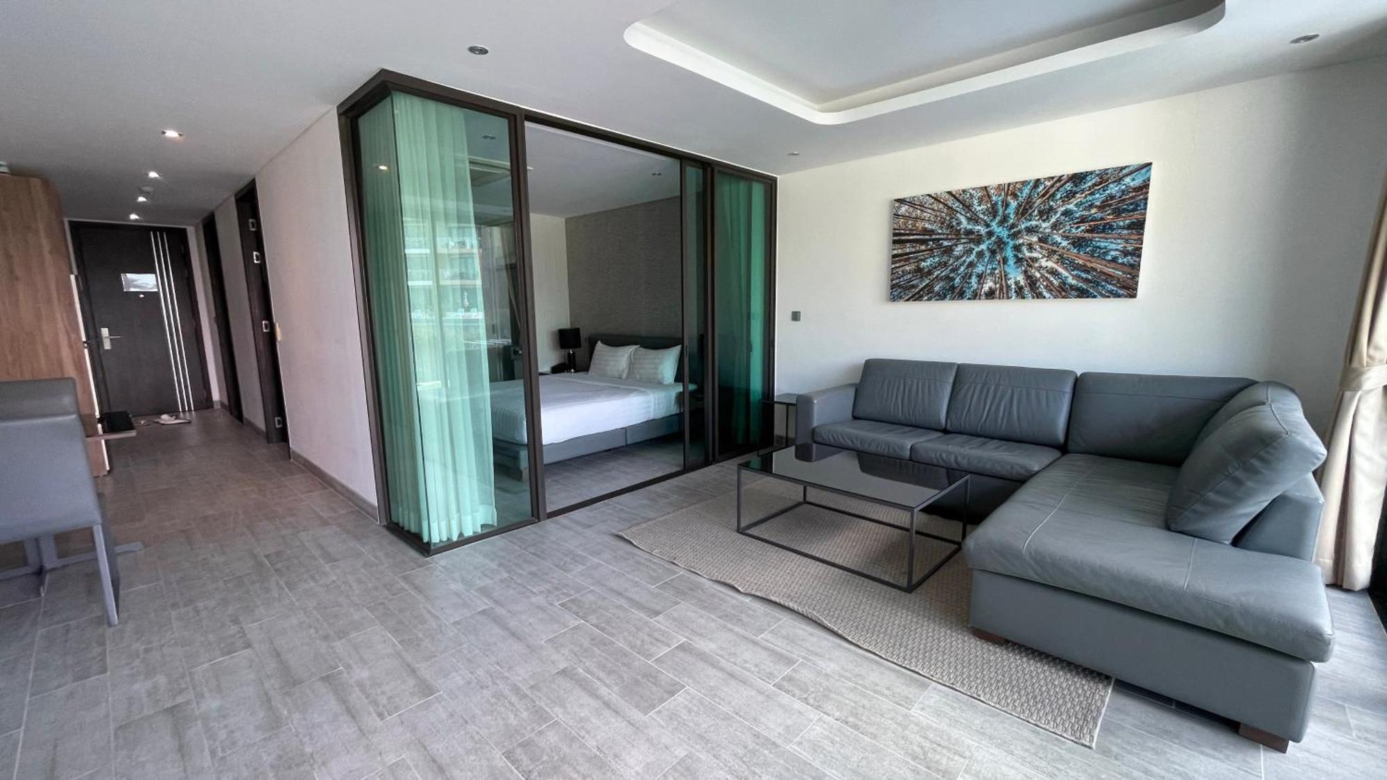Partial Sea View Apartment Patong