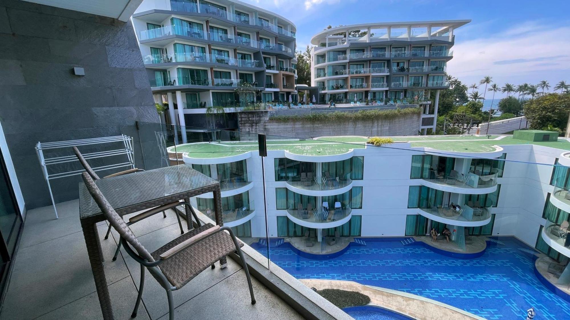 Partial Sea View Apartment Patong