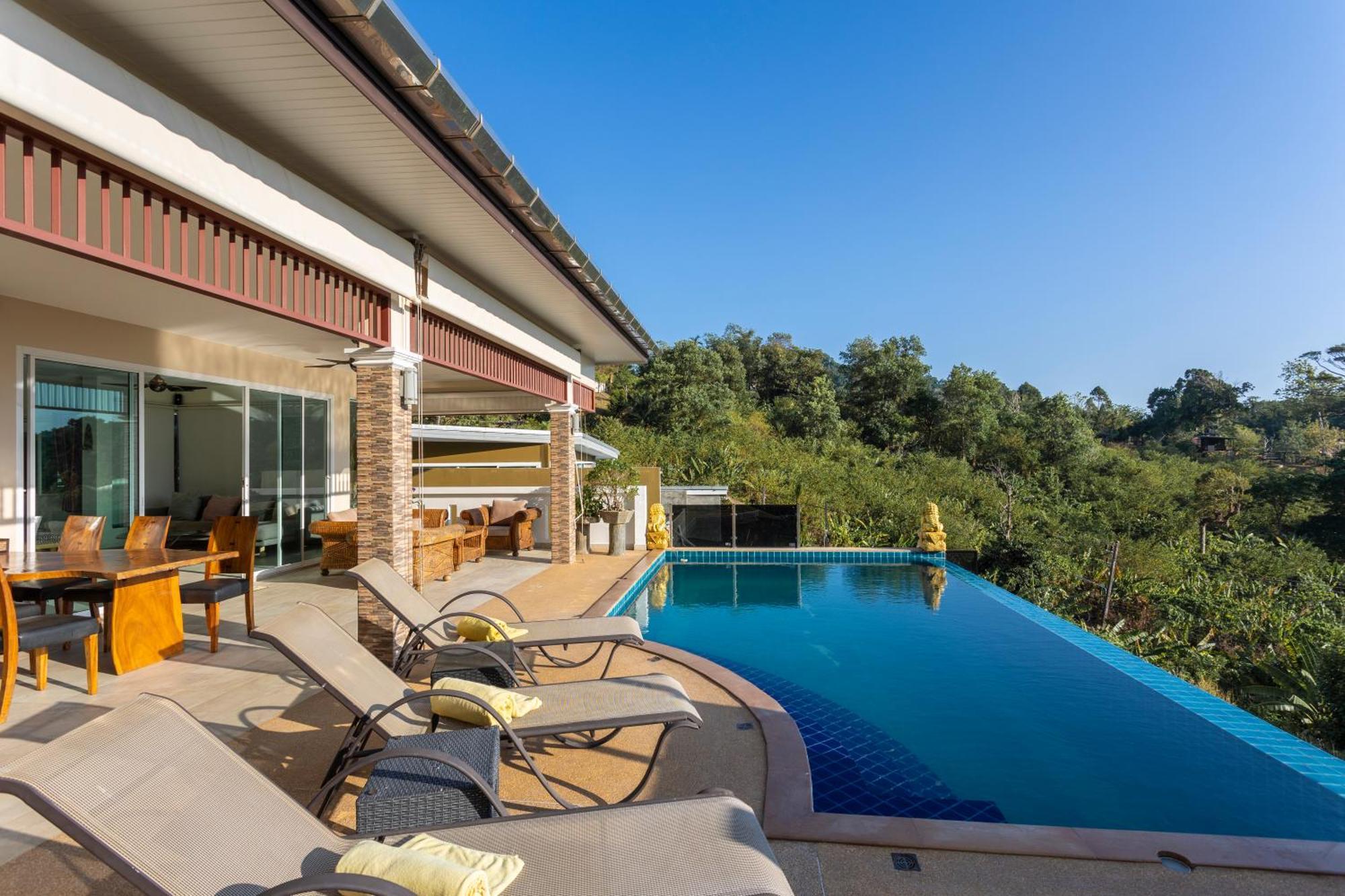 Bliss: 4 Bedroom Haven