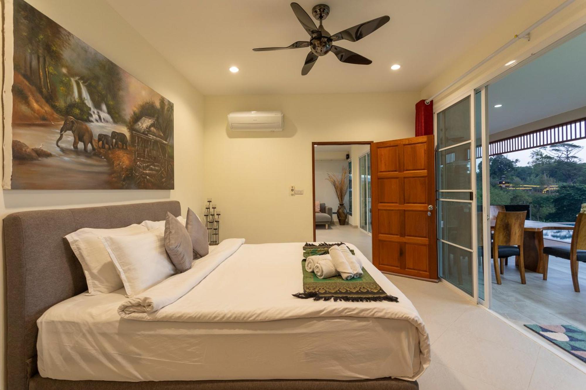 Bliss: 4 Bedroom Haven *