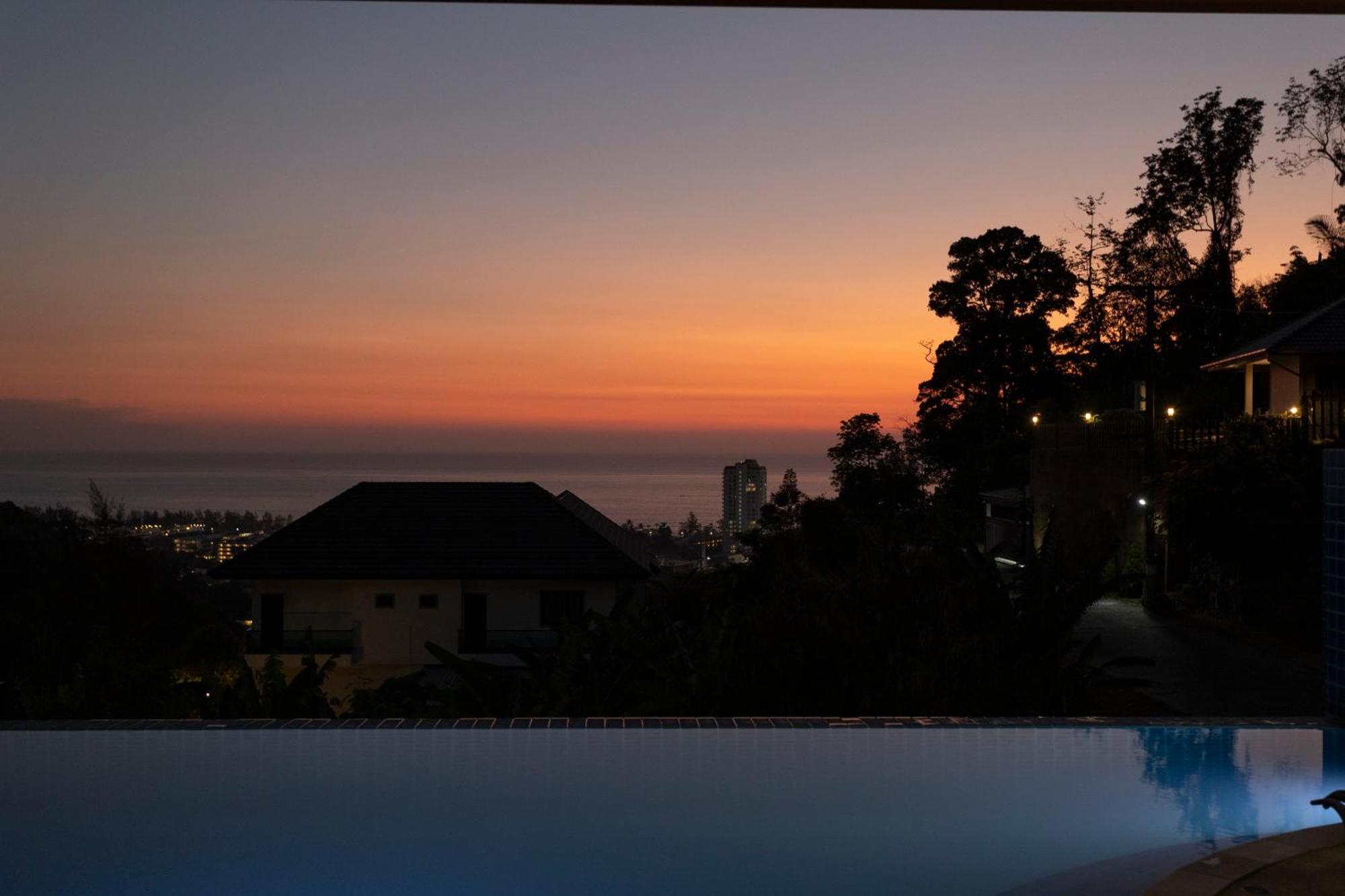 Bliss: 4 Bedroom Haven