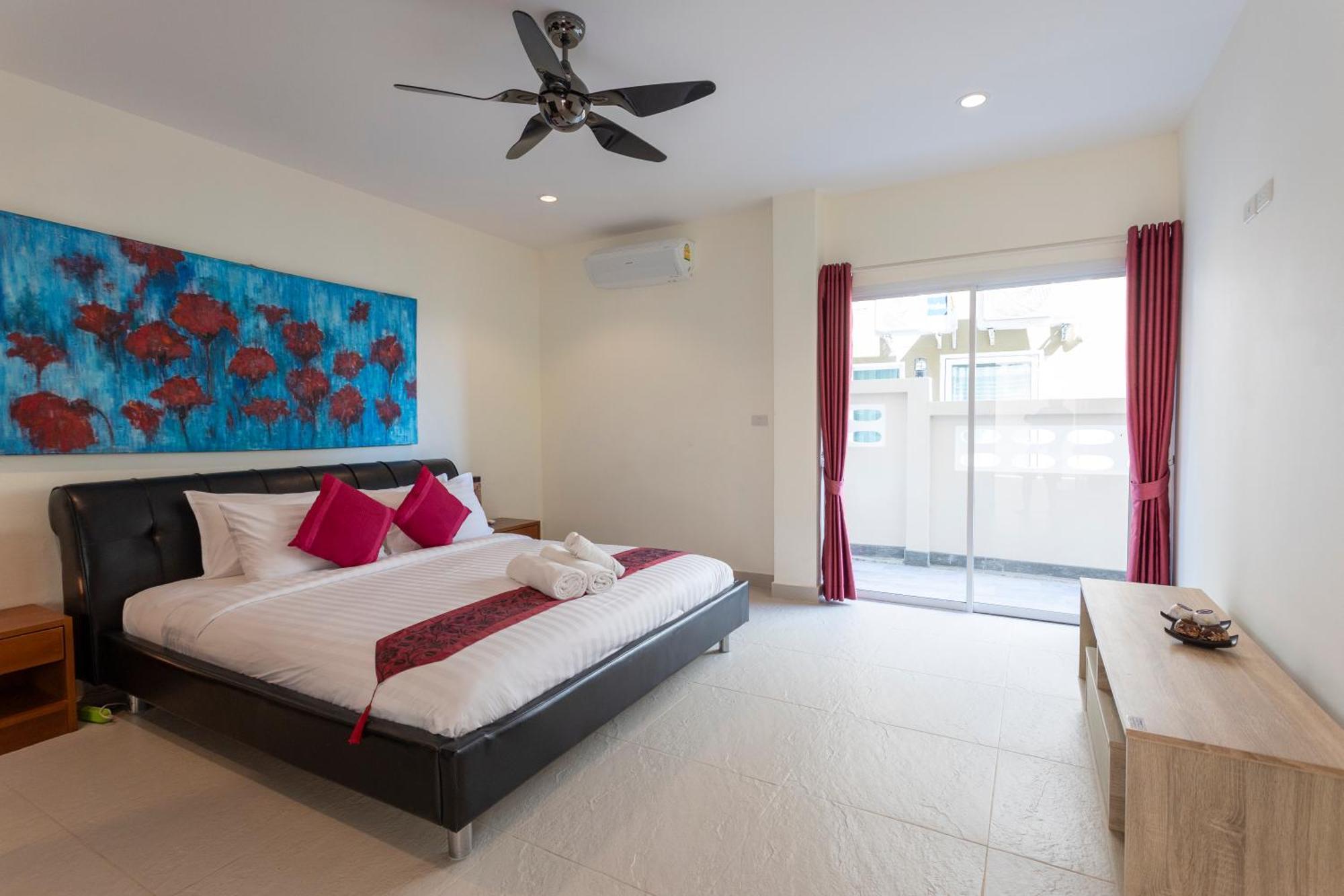 Bliss: 4 Bedroom Haven *