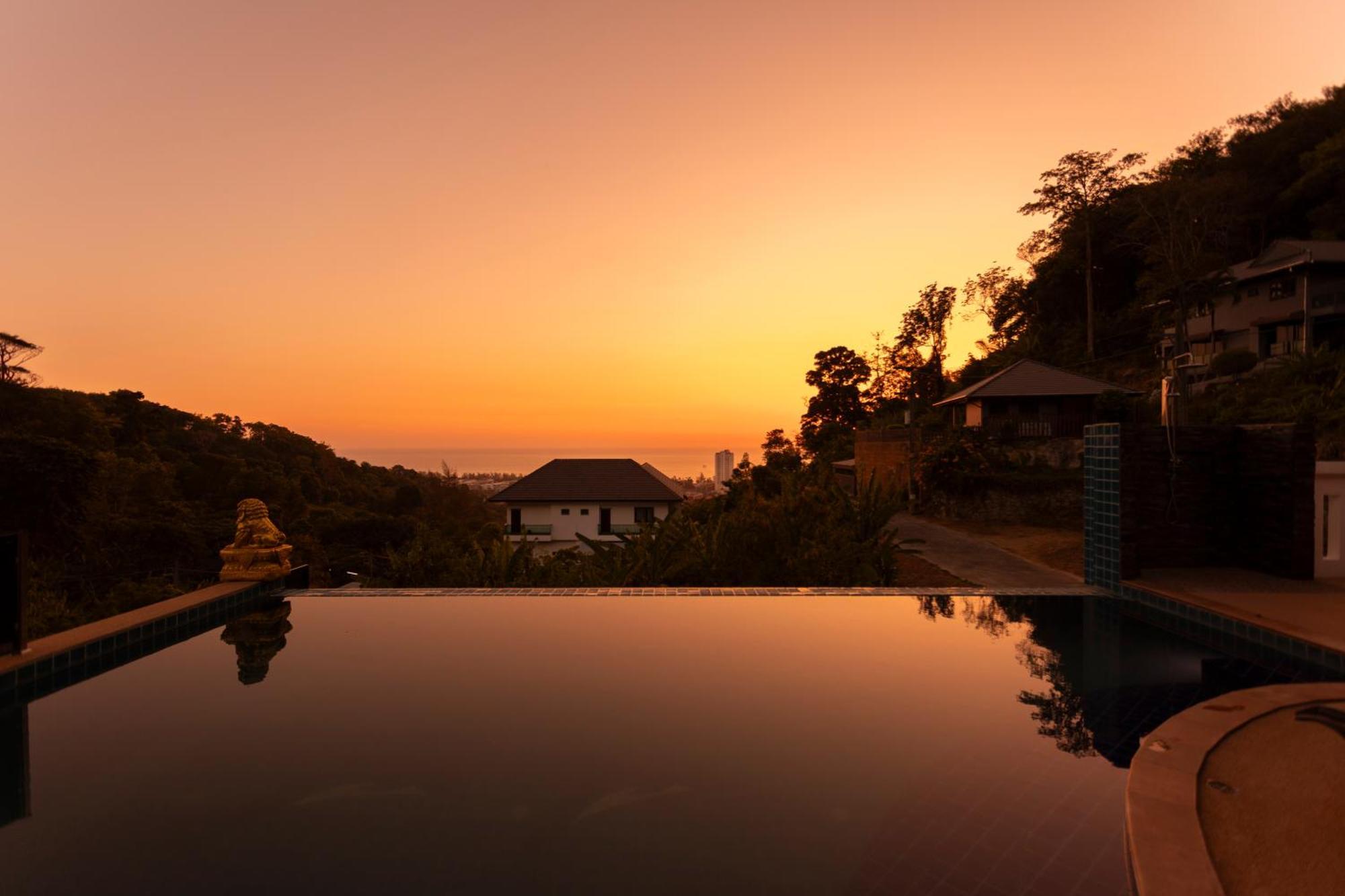 Bliss: 4 Bedroom Haven Karon