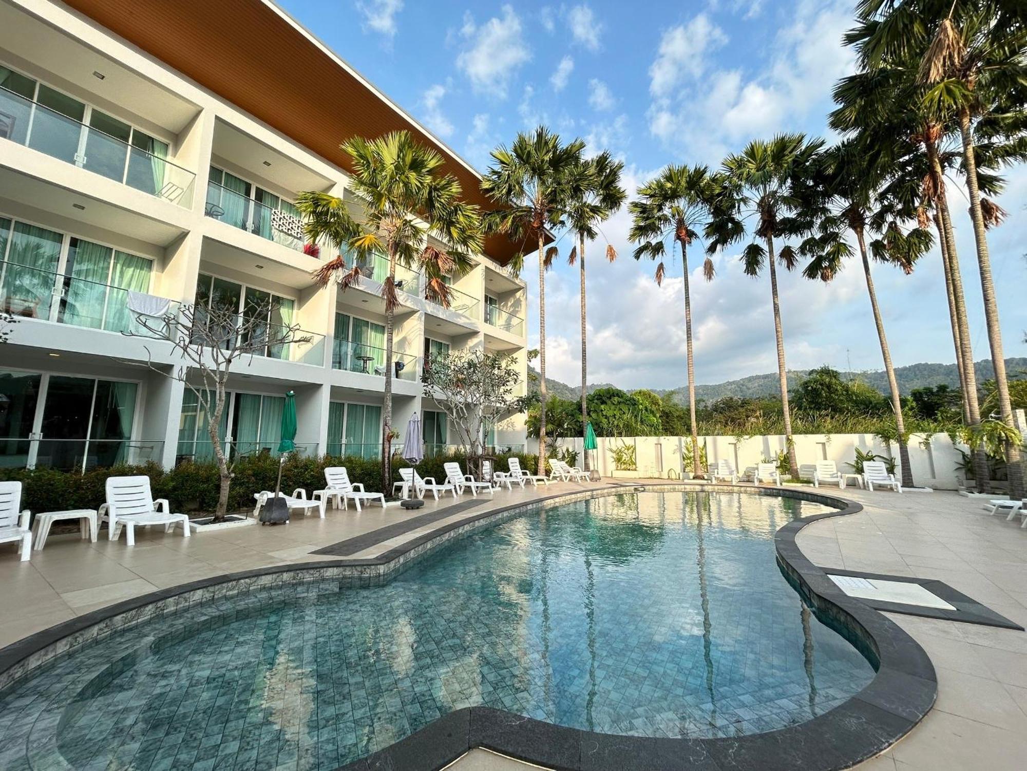 Resort Clear House - Sha Extra