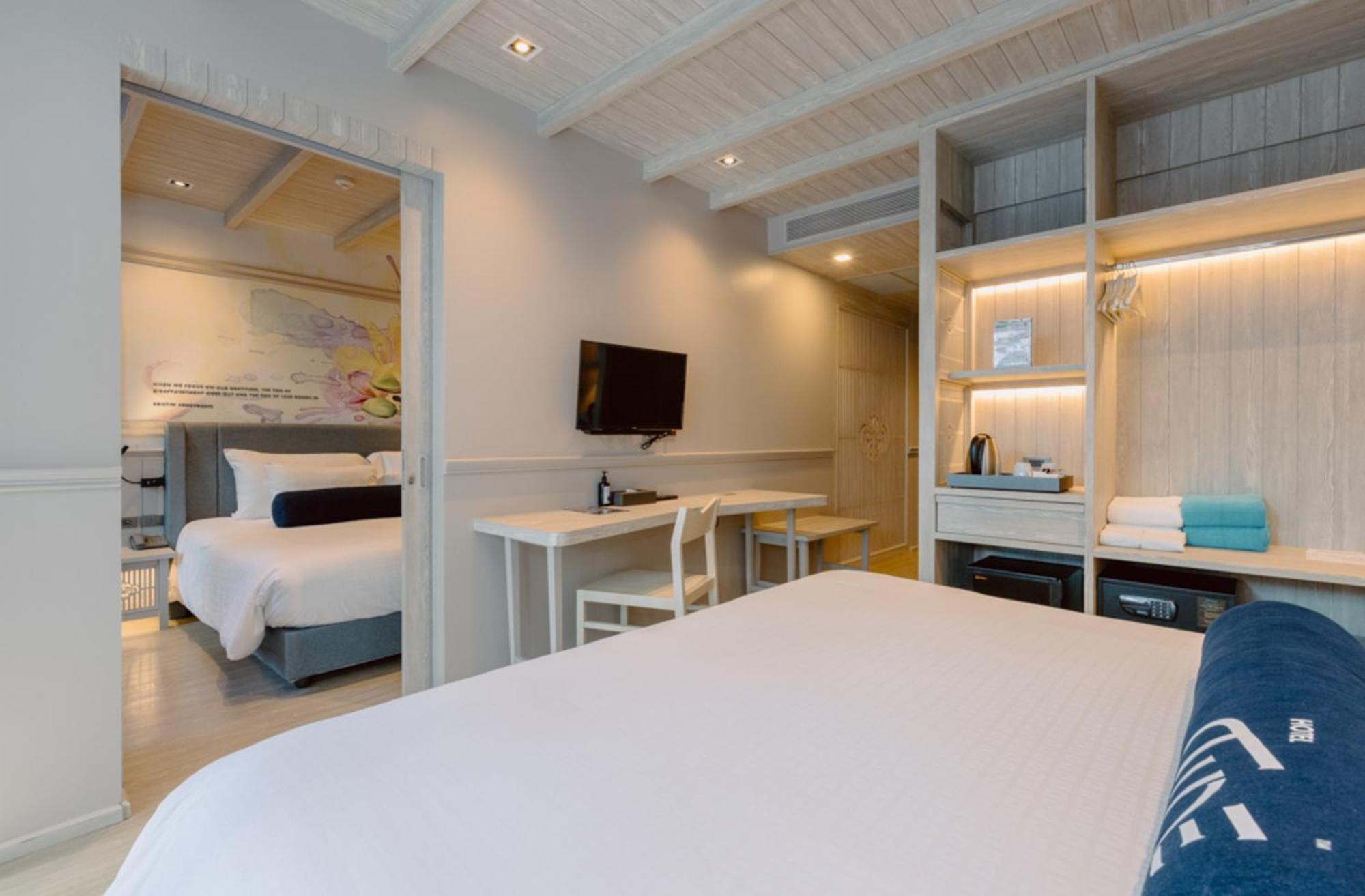 Hotel Tide Phuket Beachfront 5* Phuket