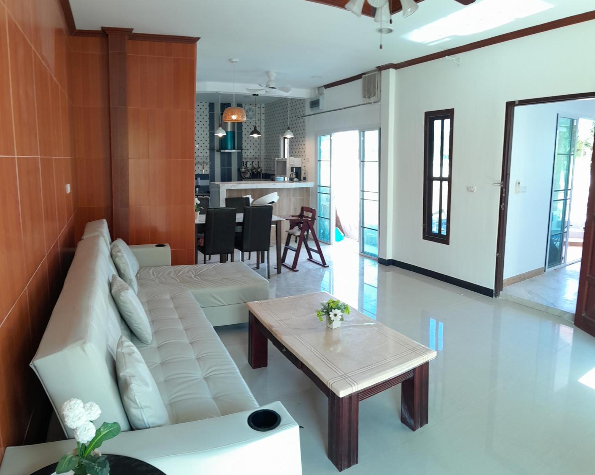 3br Near Laguna