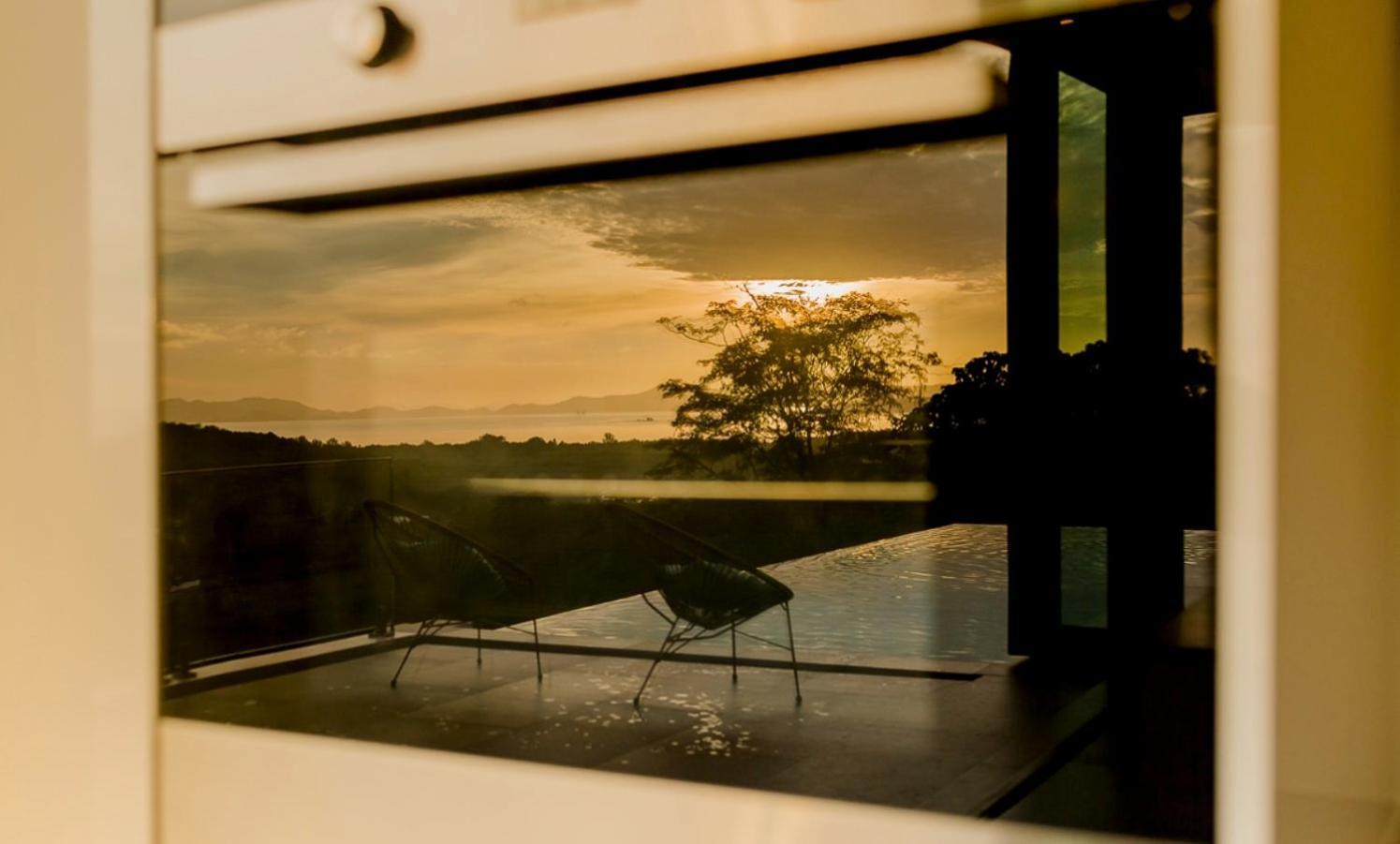 Yamu Hills Panoramic Ocean View 6 Bed Luxury Villa Phuket
