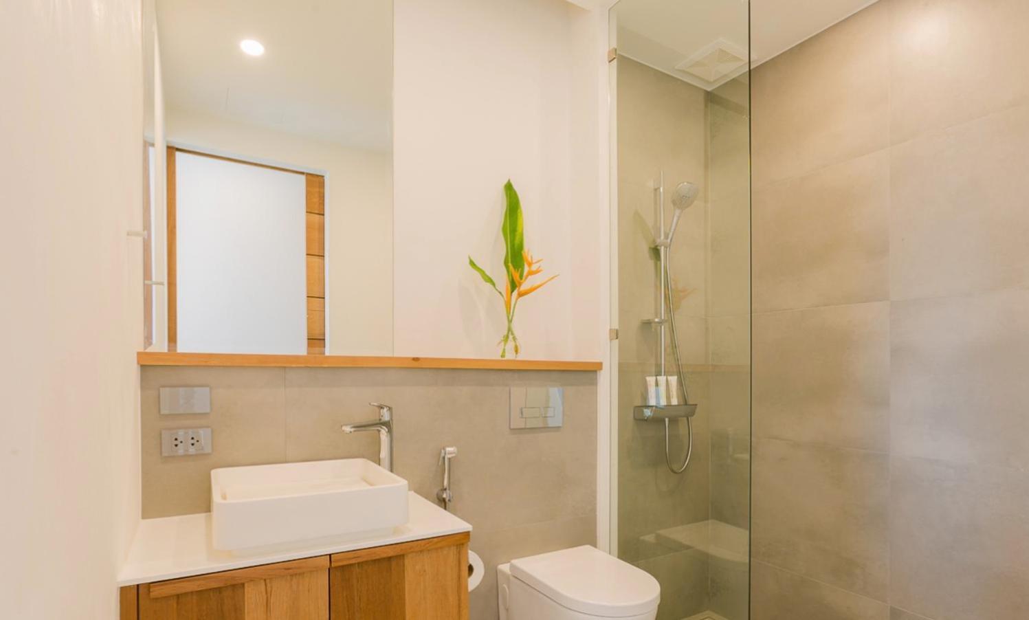 Yamu Hills Panoramic Ocean View 6 Bed Luxury Villa