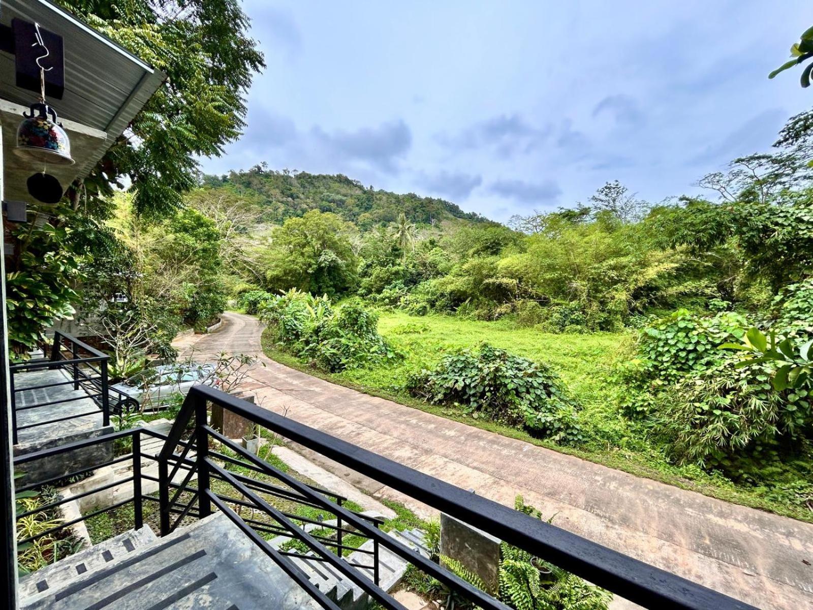 Phuket Phuchada Holiday home *