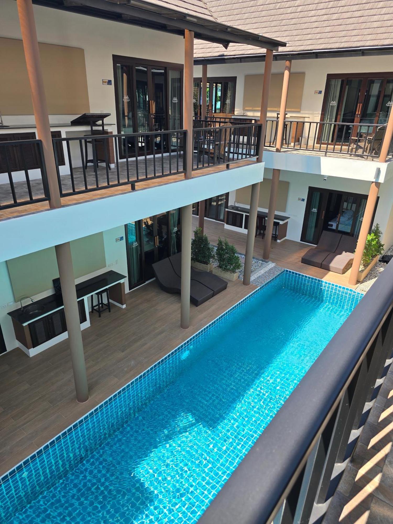 Blue Palm Resort 4*