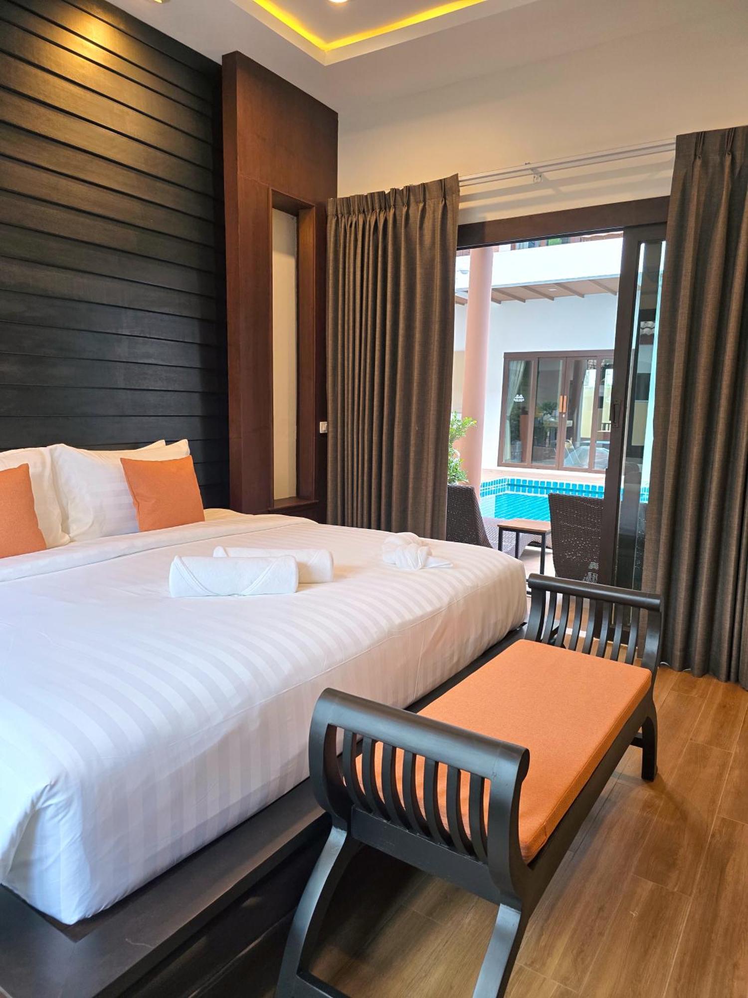 Blue Palm 4*