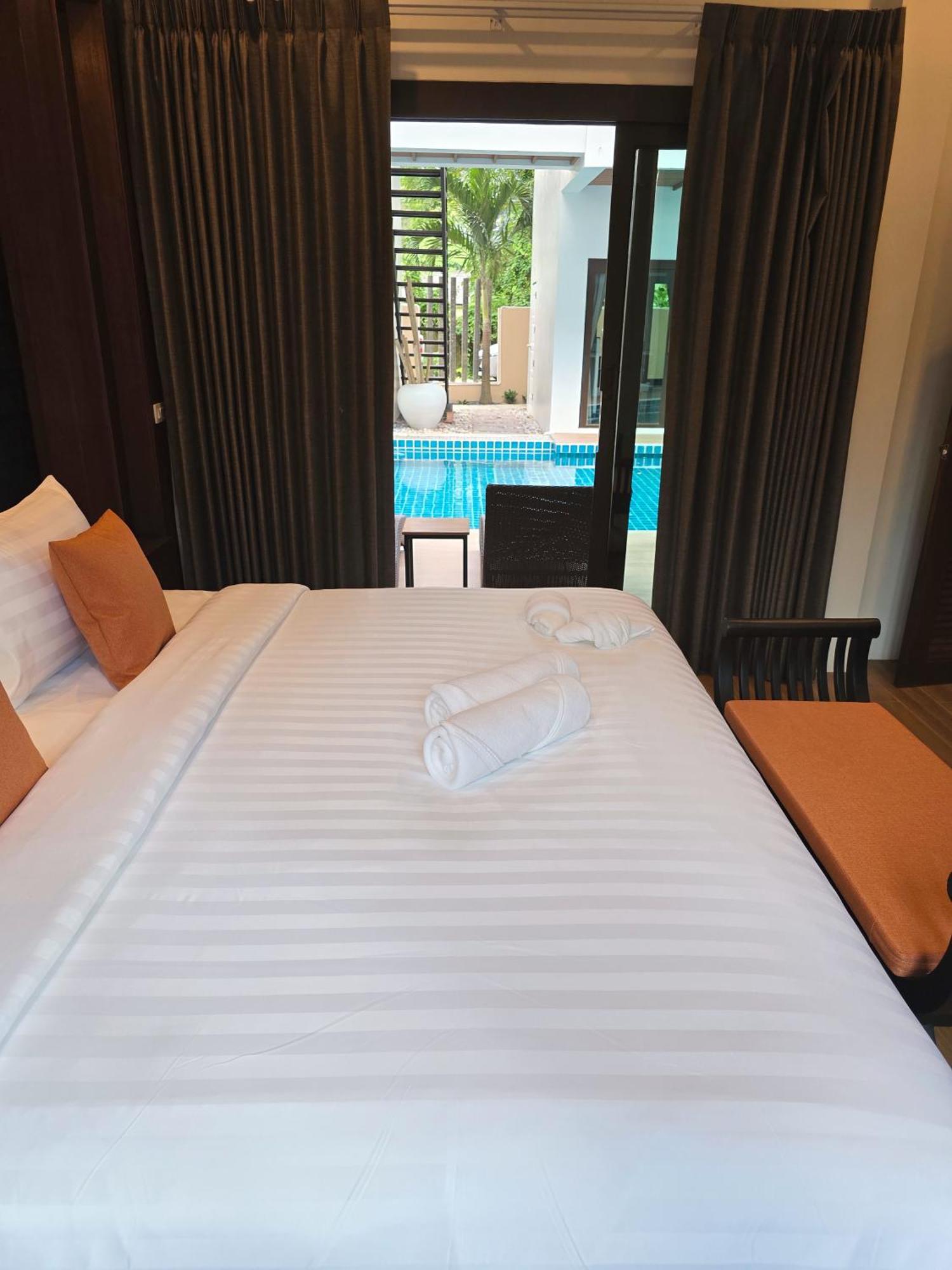 Blue Palm Resort 4*