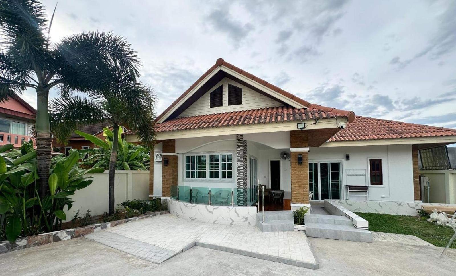 3br Near Laguna Villa *