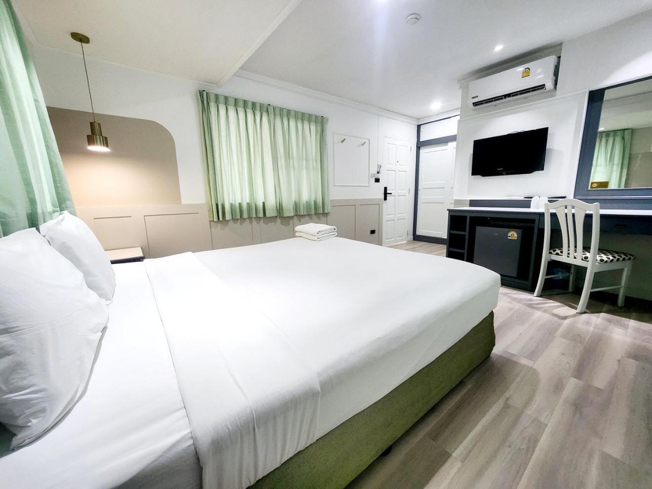 Seatel Phuket, Hotel 2*