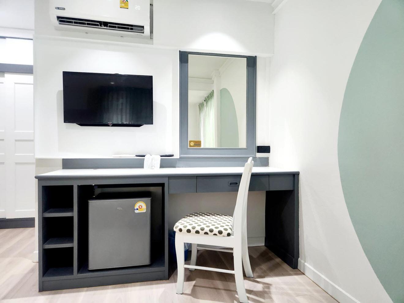 Seatel Phuket, 2*