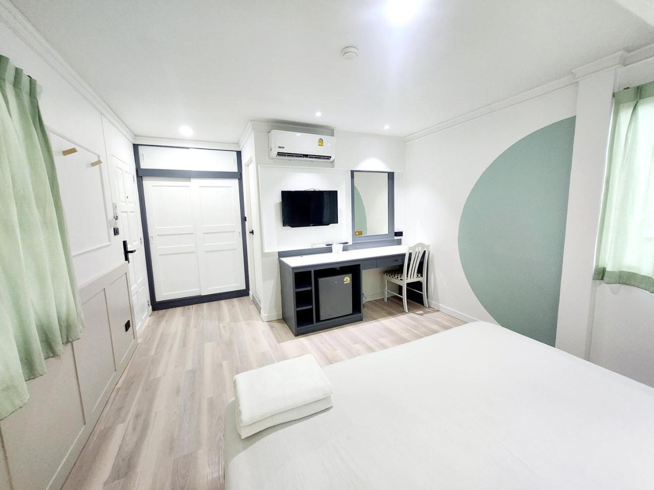 Seatel Phuket, Patong