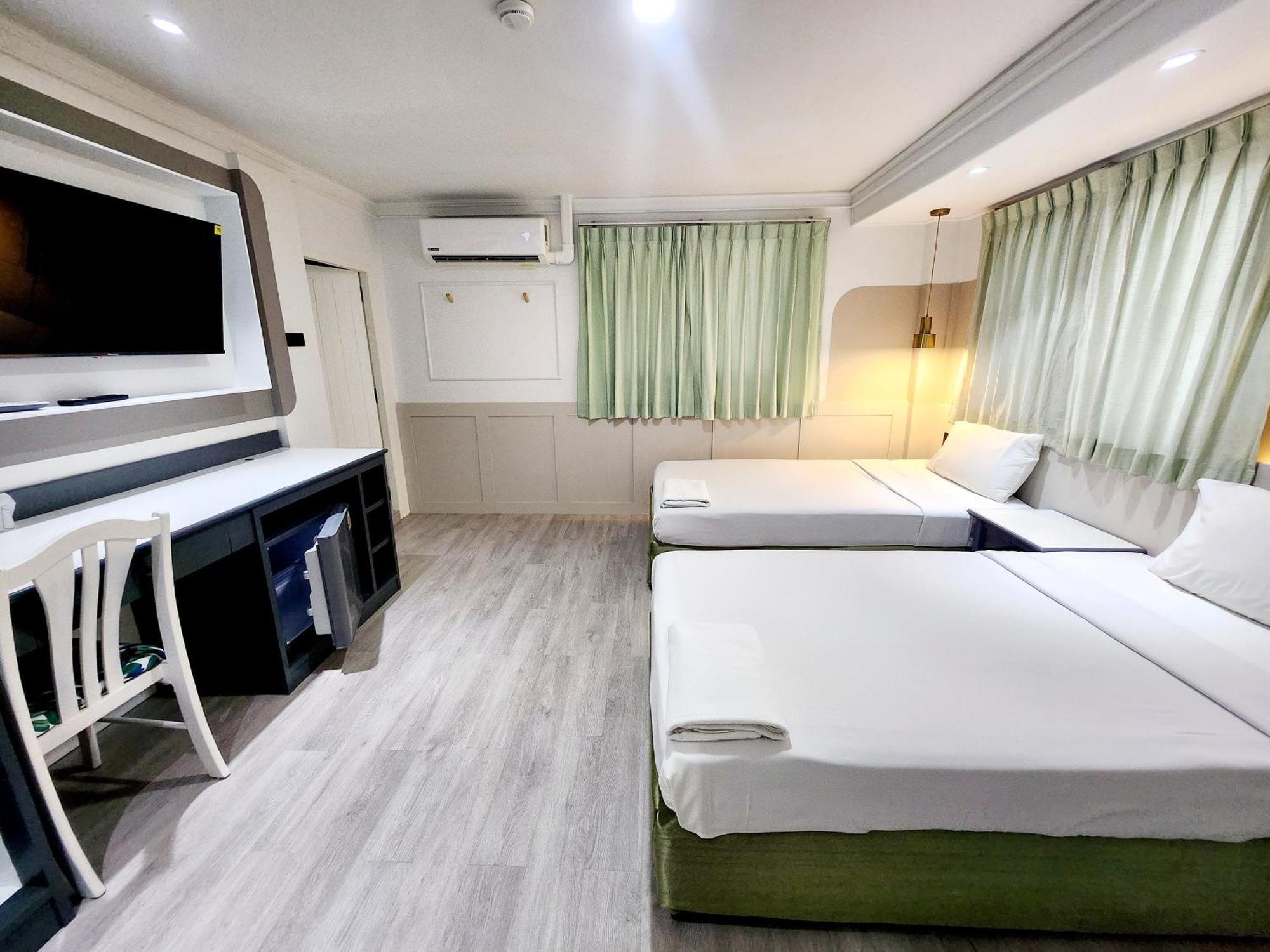 Seatel Phuket, 2*