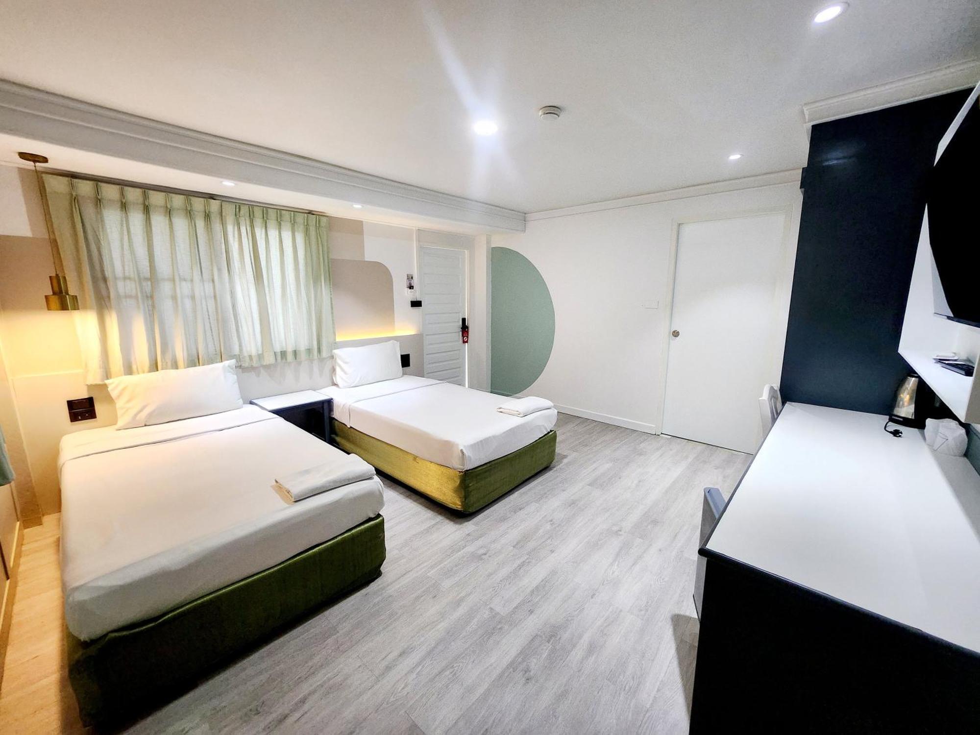 Seatel Phuket, Patong