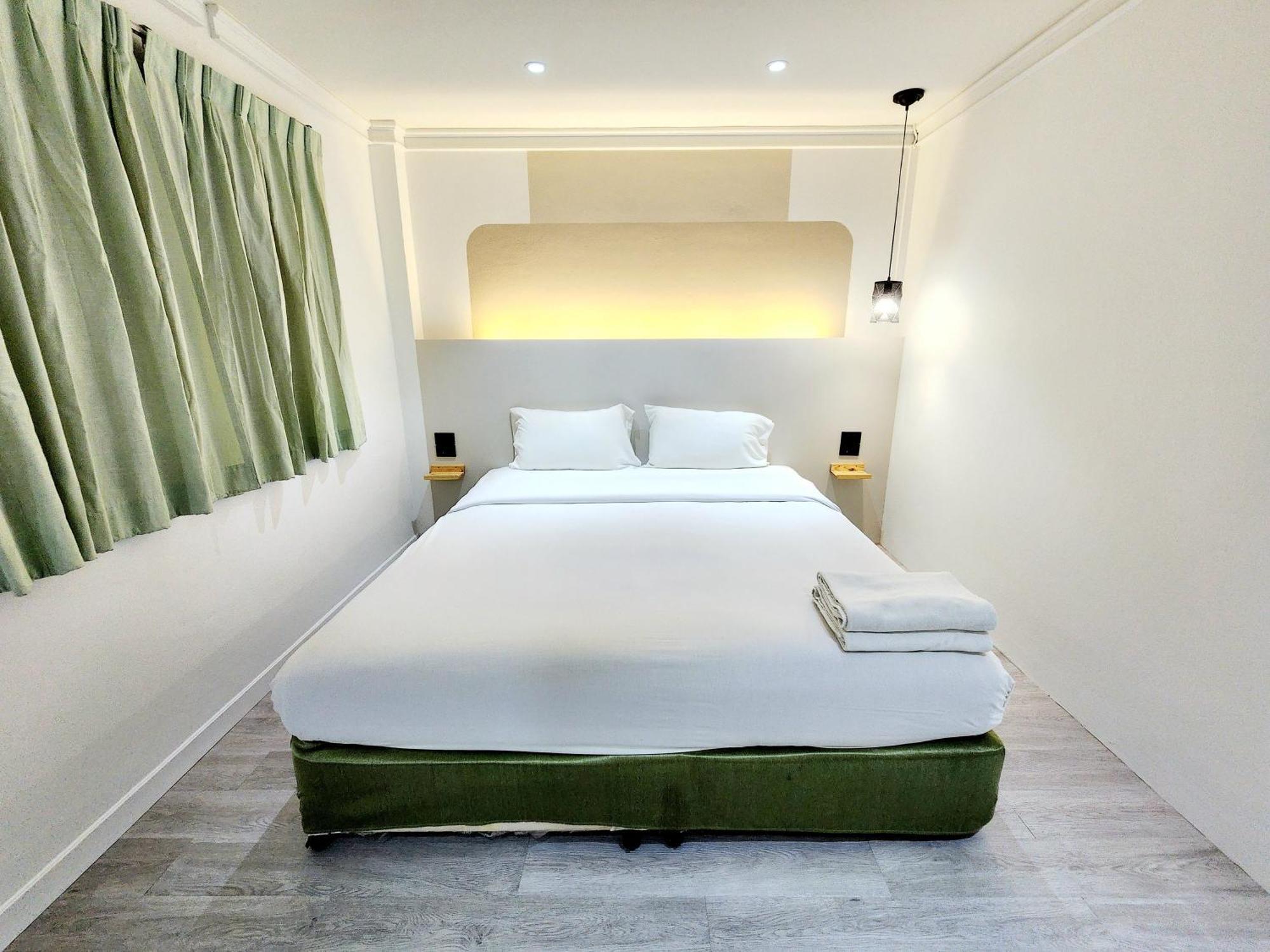 Seatel Phuket, Patong