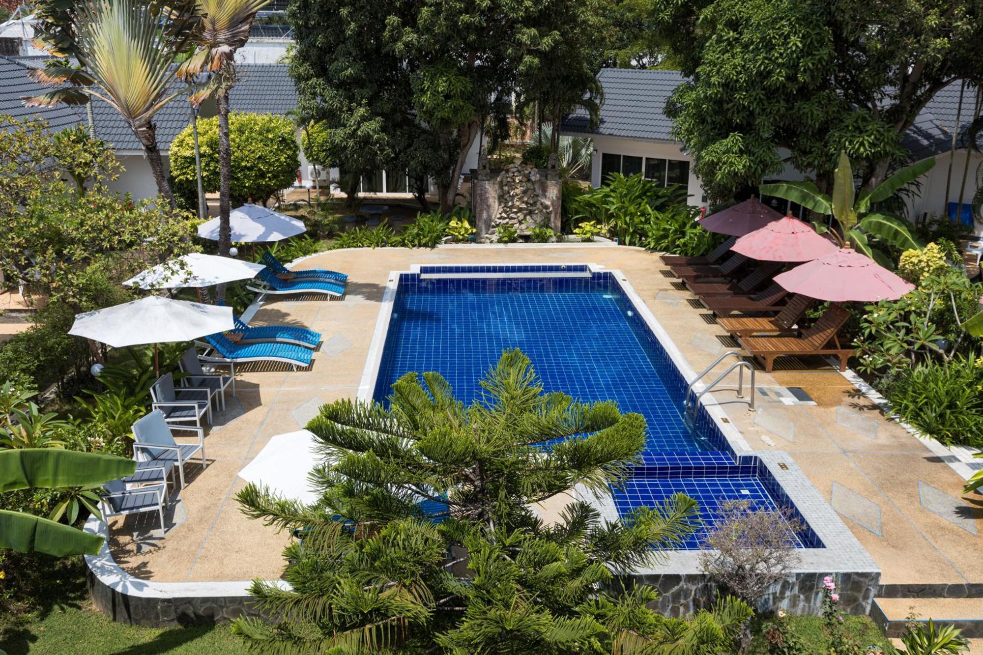 Blue Palm 3*