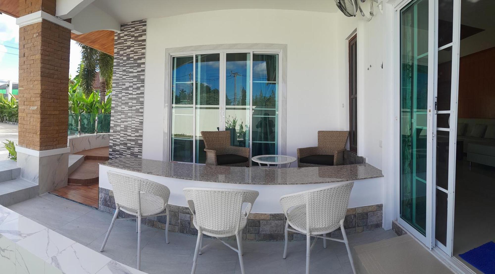 3br Near Laguna
