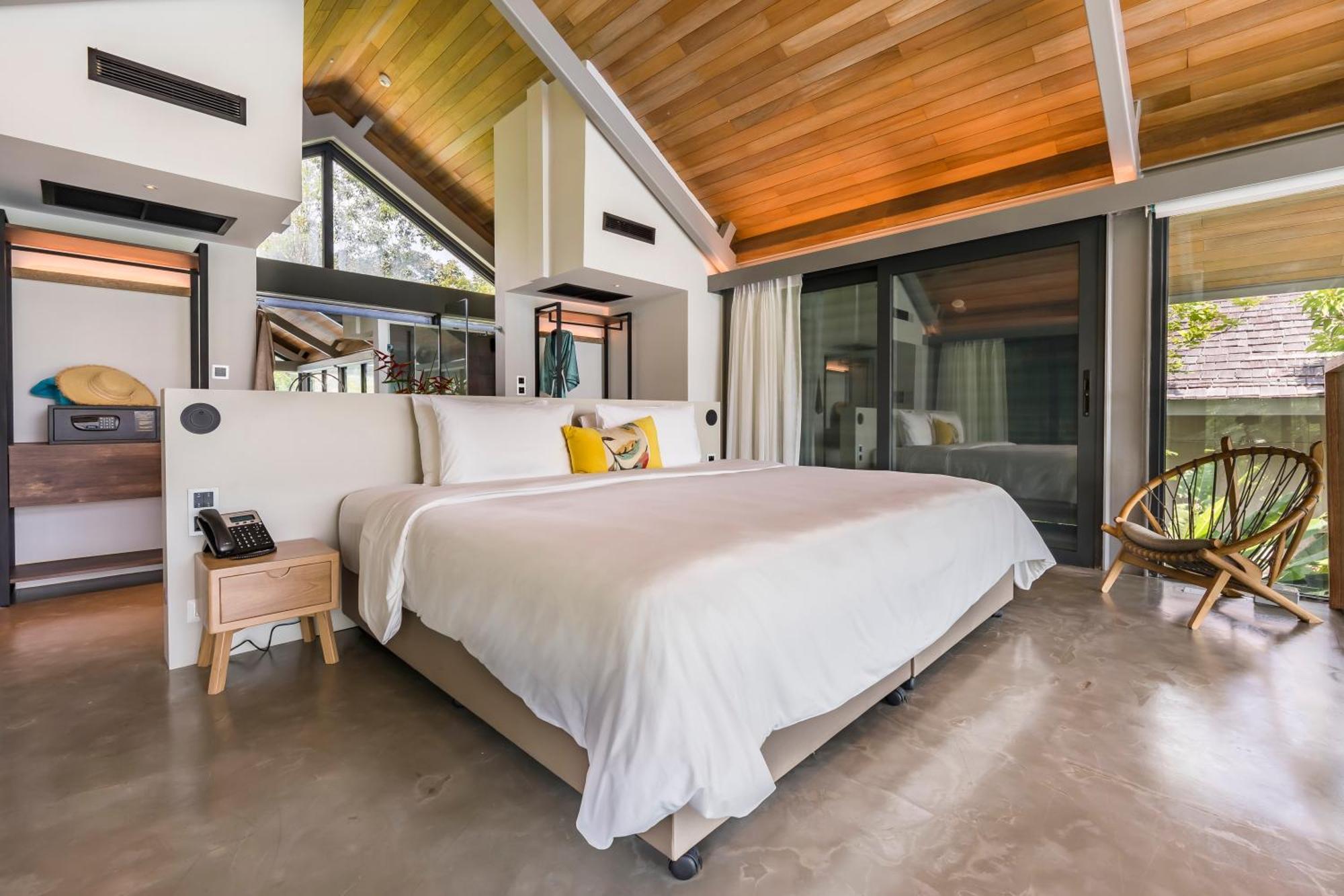 Island Escape Burasari 5* Phuket