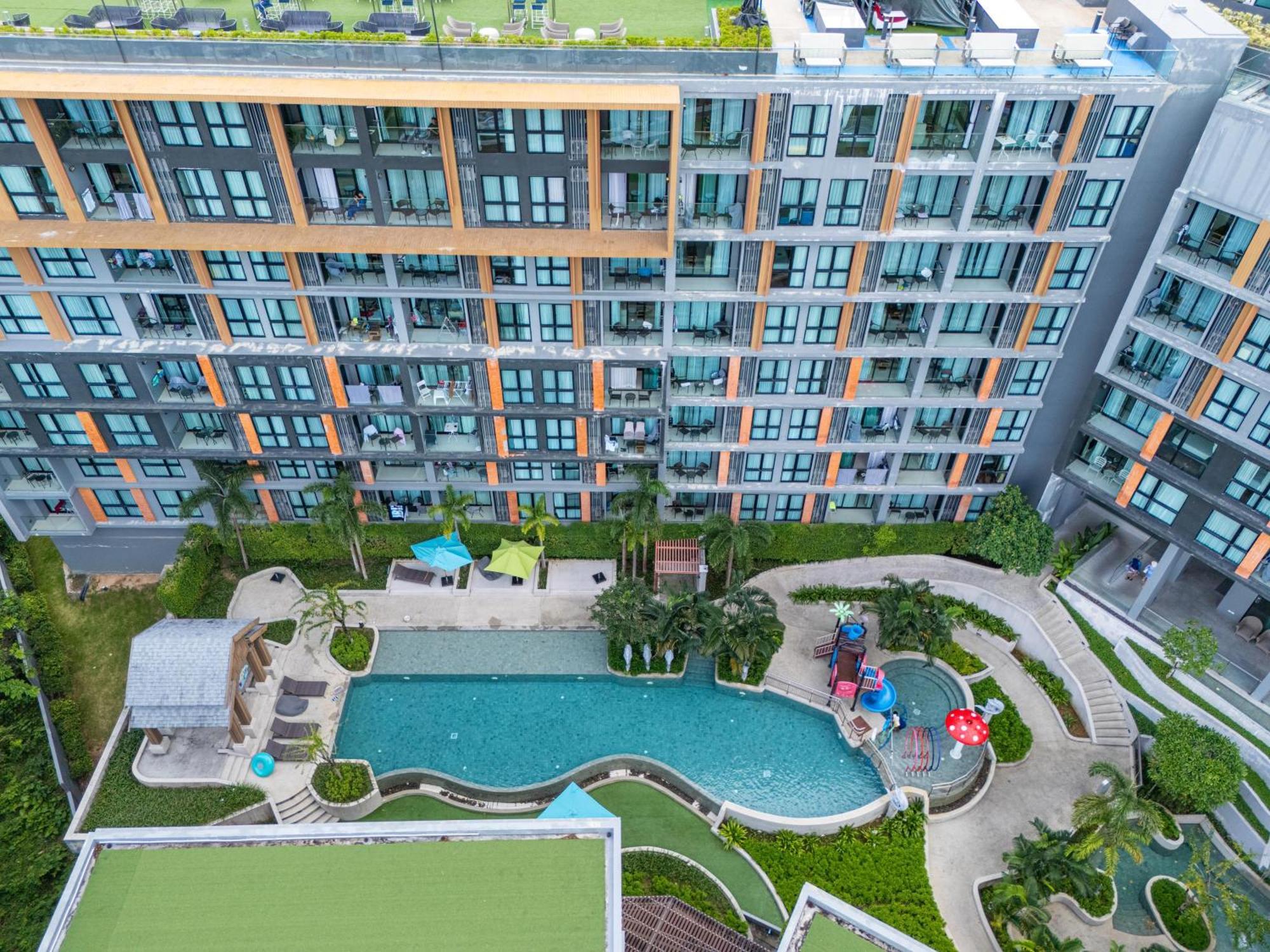 Private Residents In Surin Mida Aparthotel