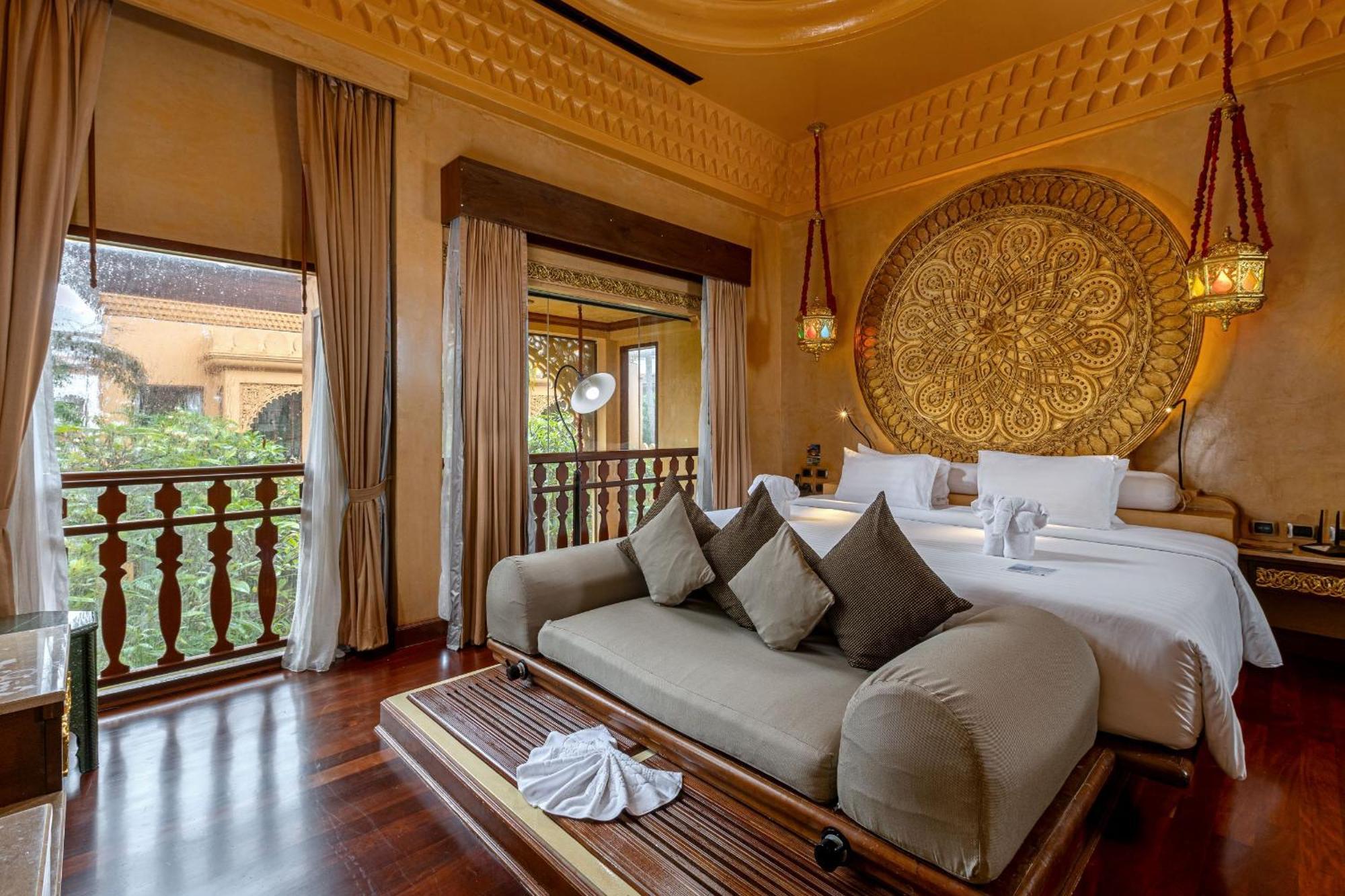 Sawasdee Village Resort 4*