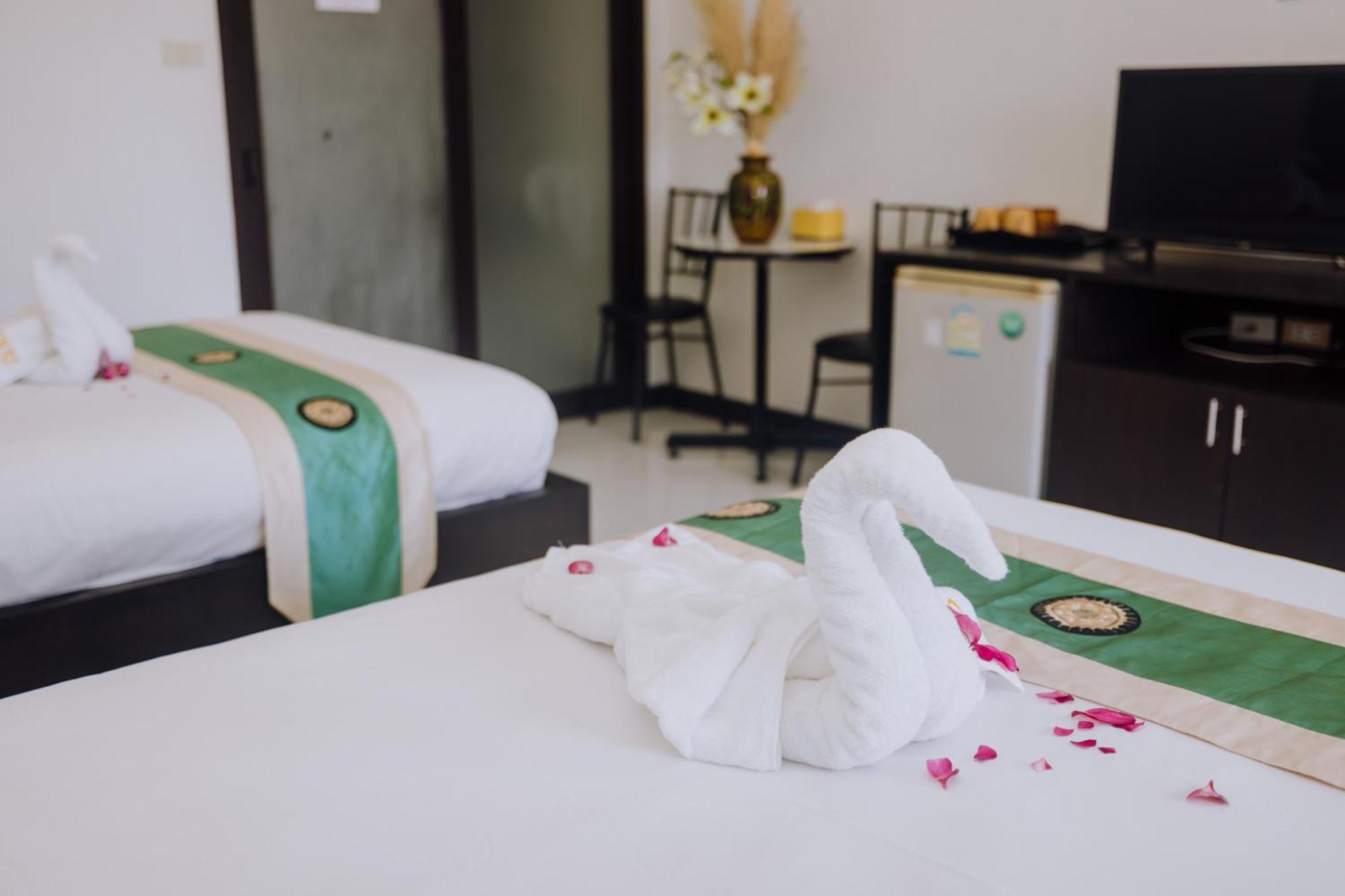 Monaburi Boutique Rawai