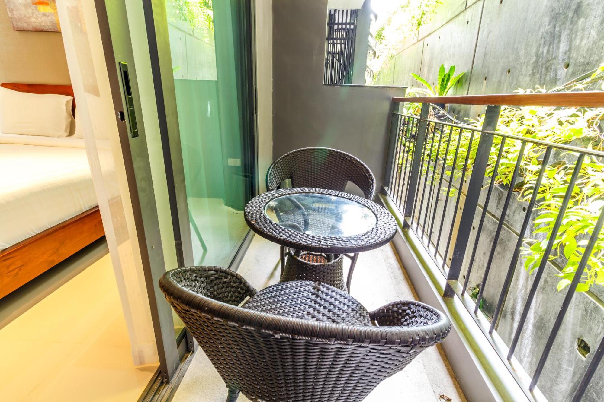 Apartment Private At Emerald Terrace *
