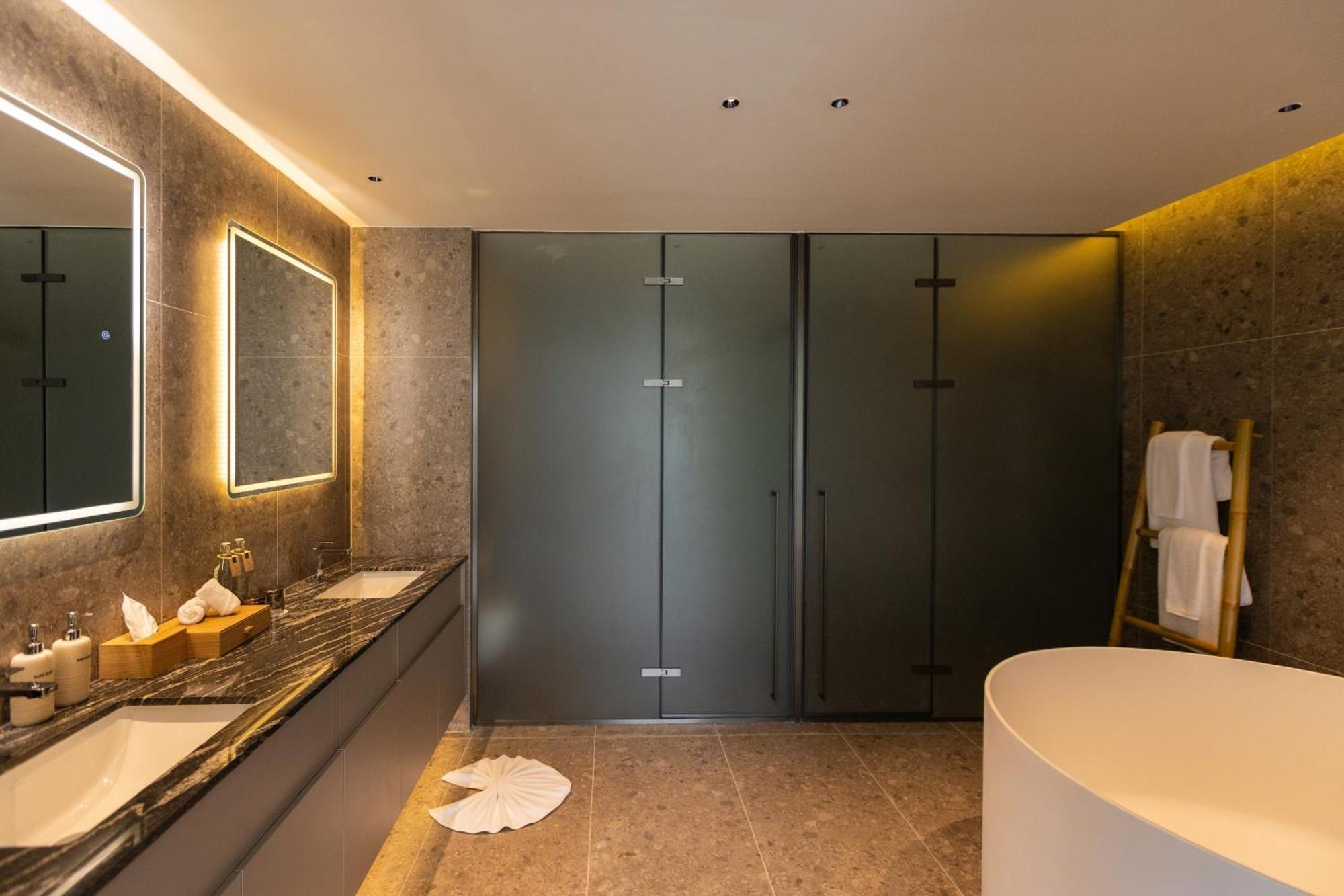 Kora Phuket Resort 5*