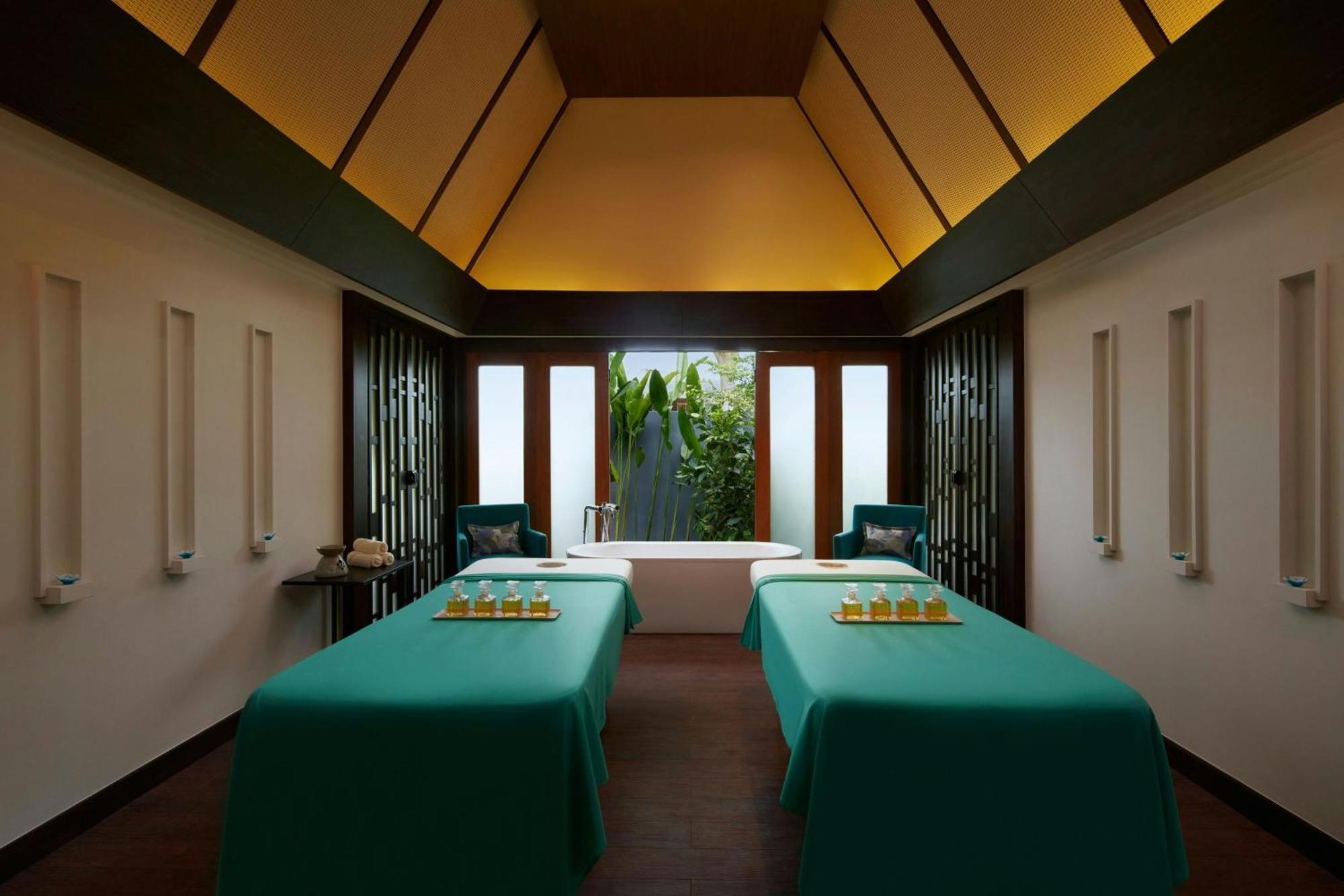 Le Meridien Phuket 5*