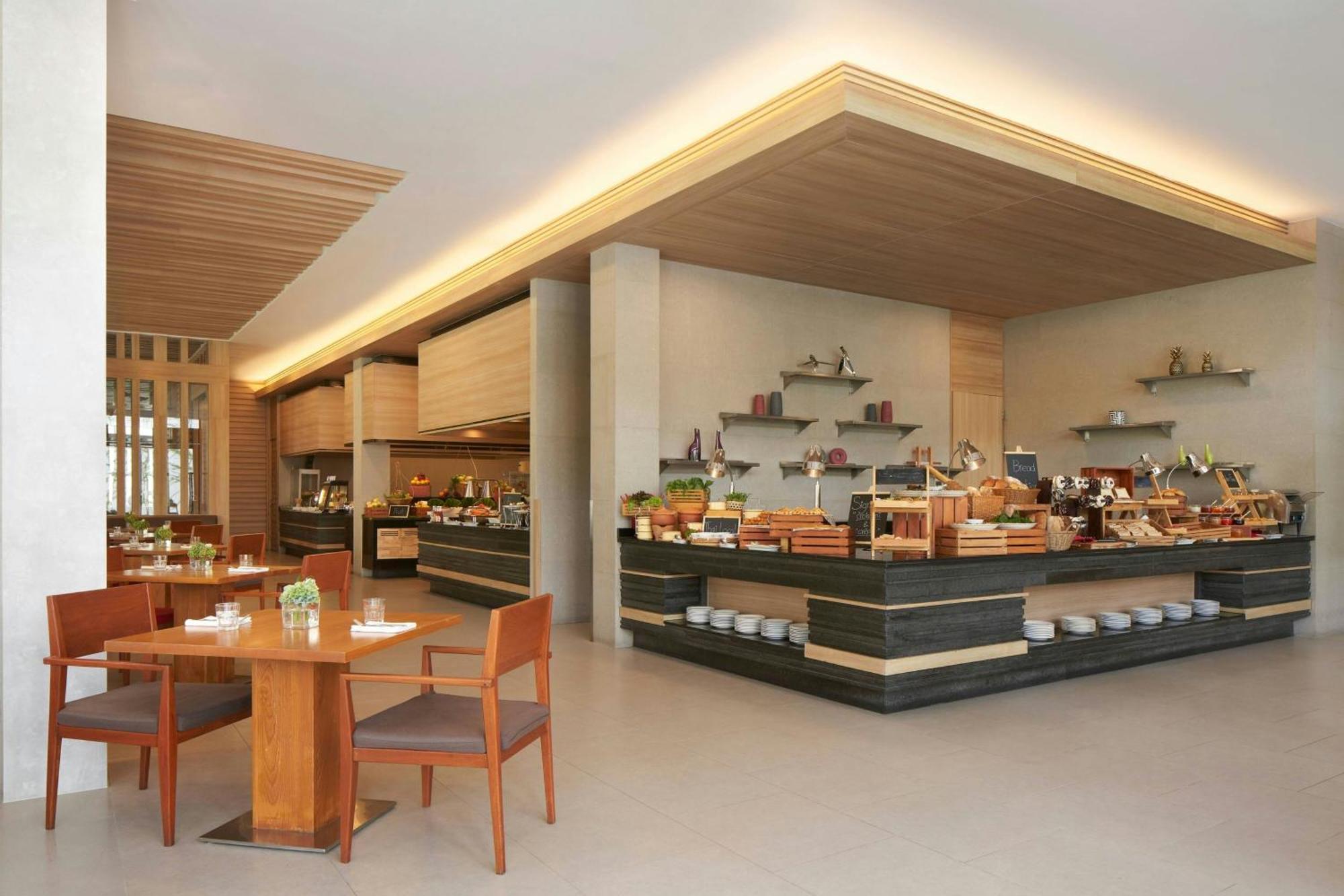 Le Meridien Phuket