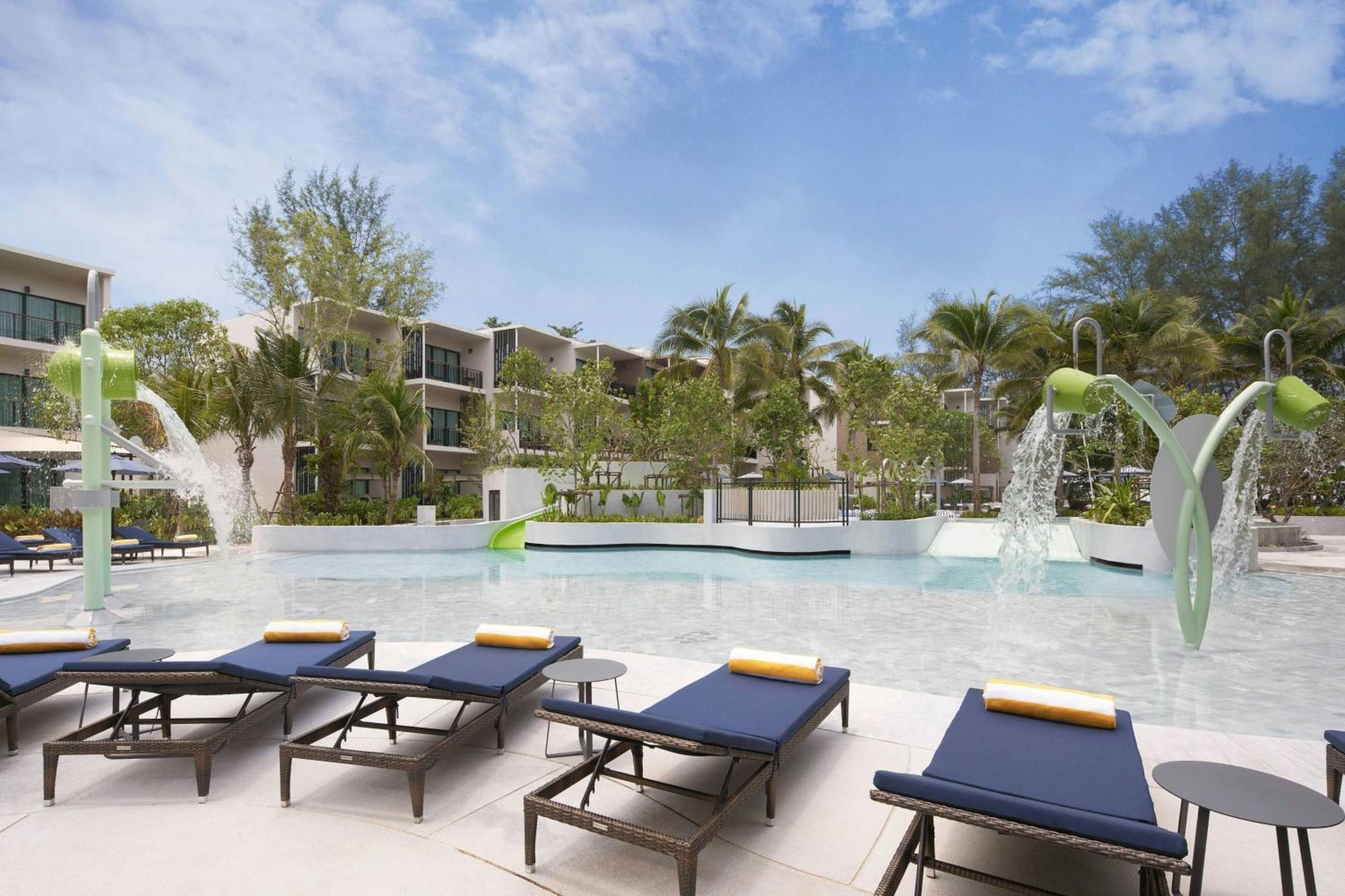 Le Meridien Phuket Hotel 5*