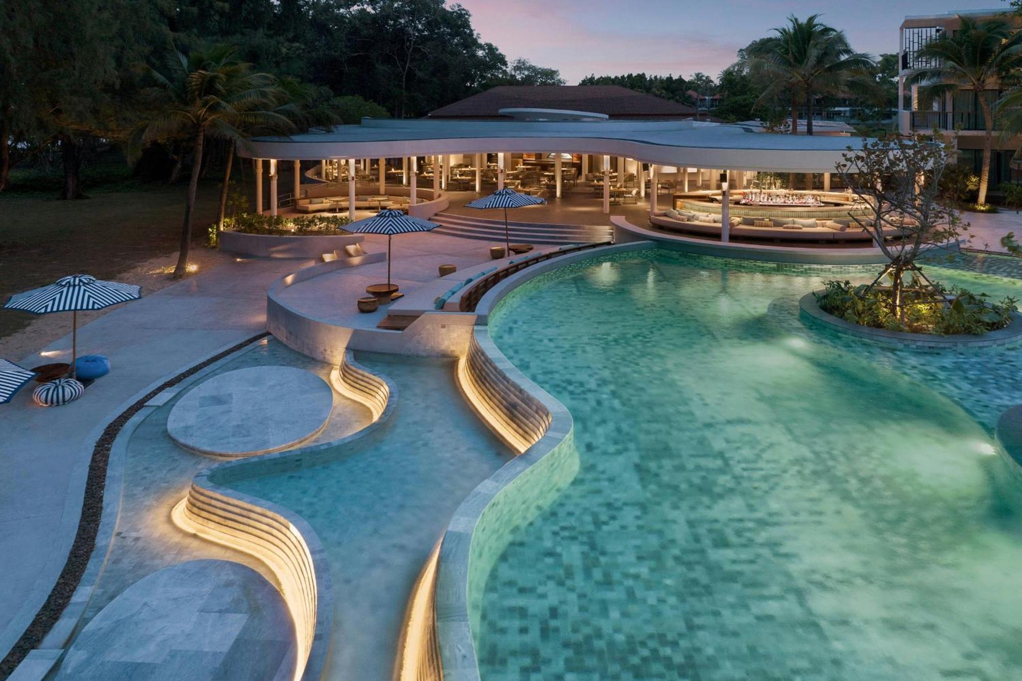 Le Meridien Phuket Hotel 5*