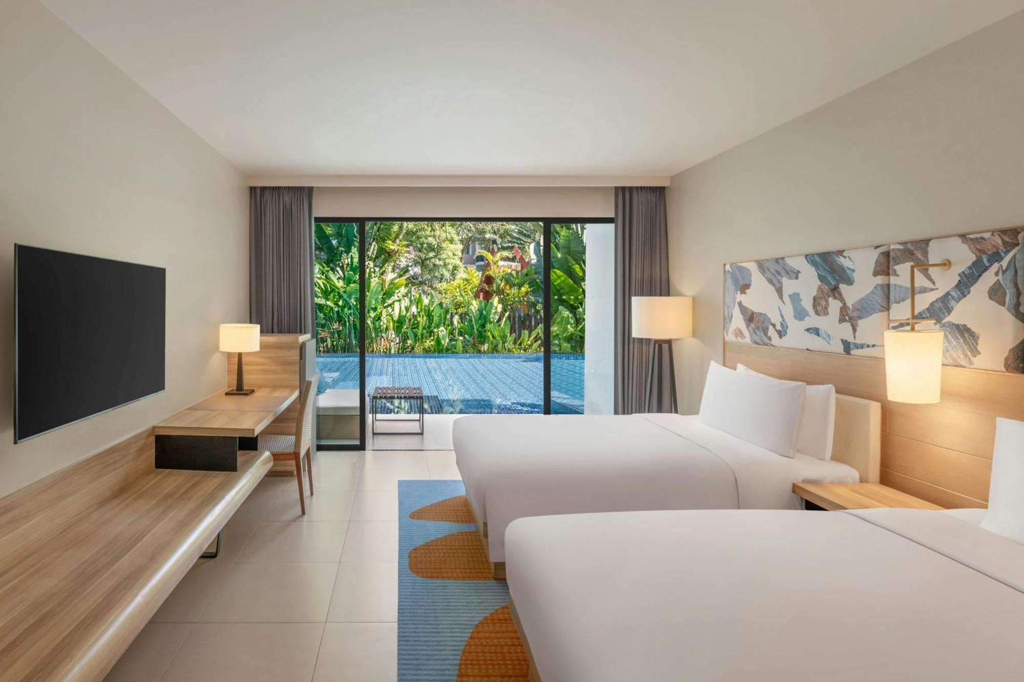 Le Meridien Phuket 5*
