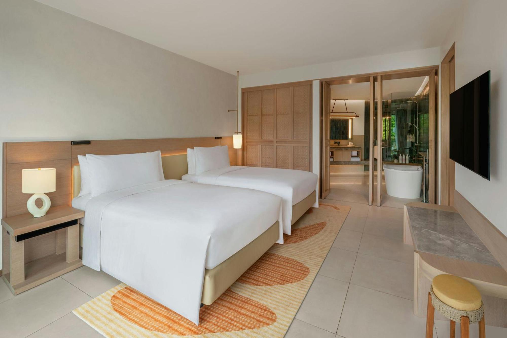 Le Meridien Phuket Hotel