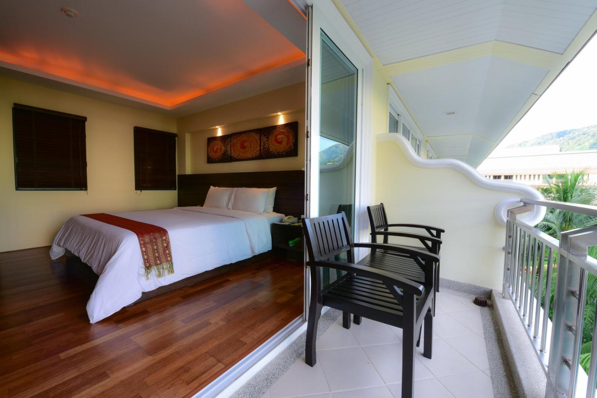 R-mar And - Sha Phuket