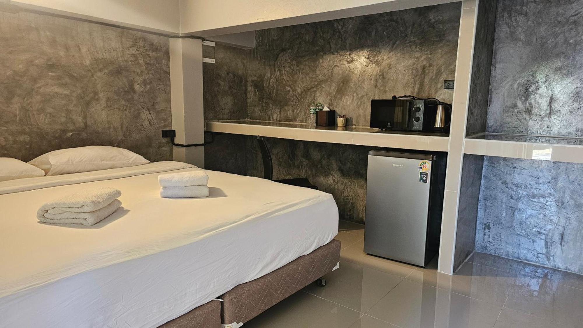 Classic Bang Tao Beach (Phuket)