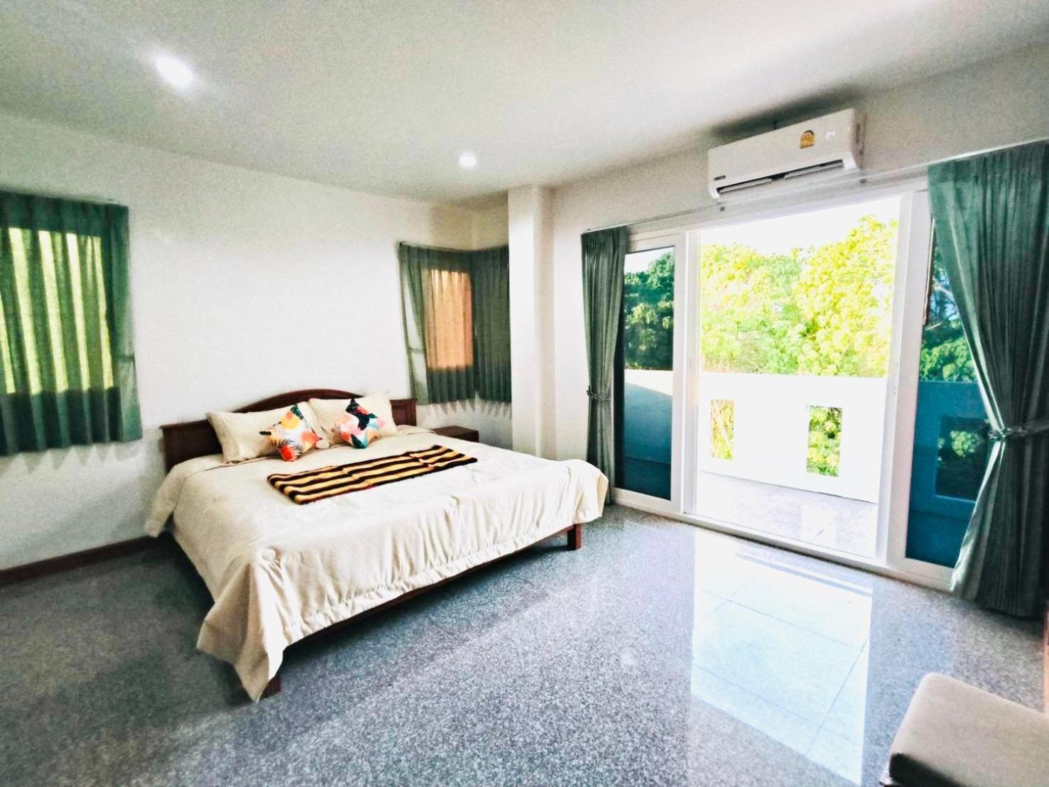 Aparthotel Siray House
