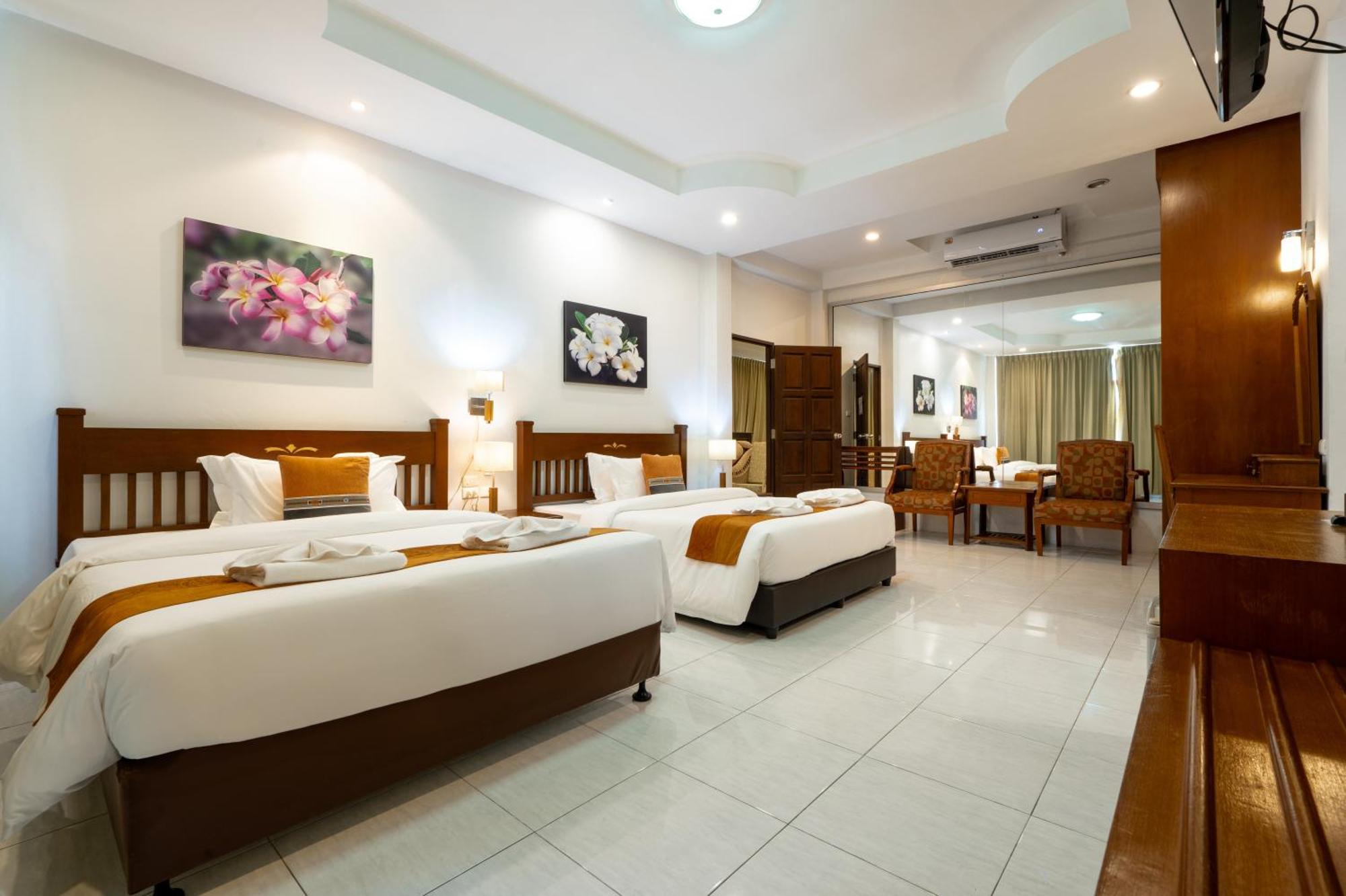 Phuket Leelavadee Hua Ting Resort