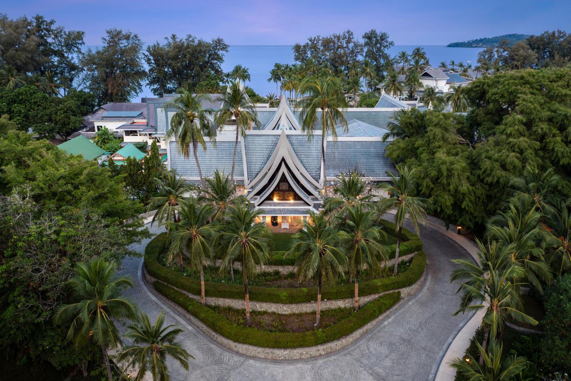 Saii Laguna Phuket Resort 5*