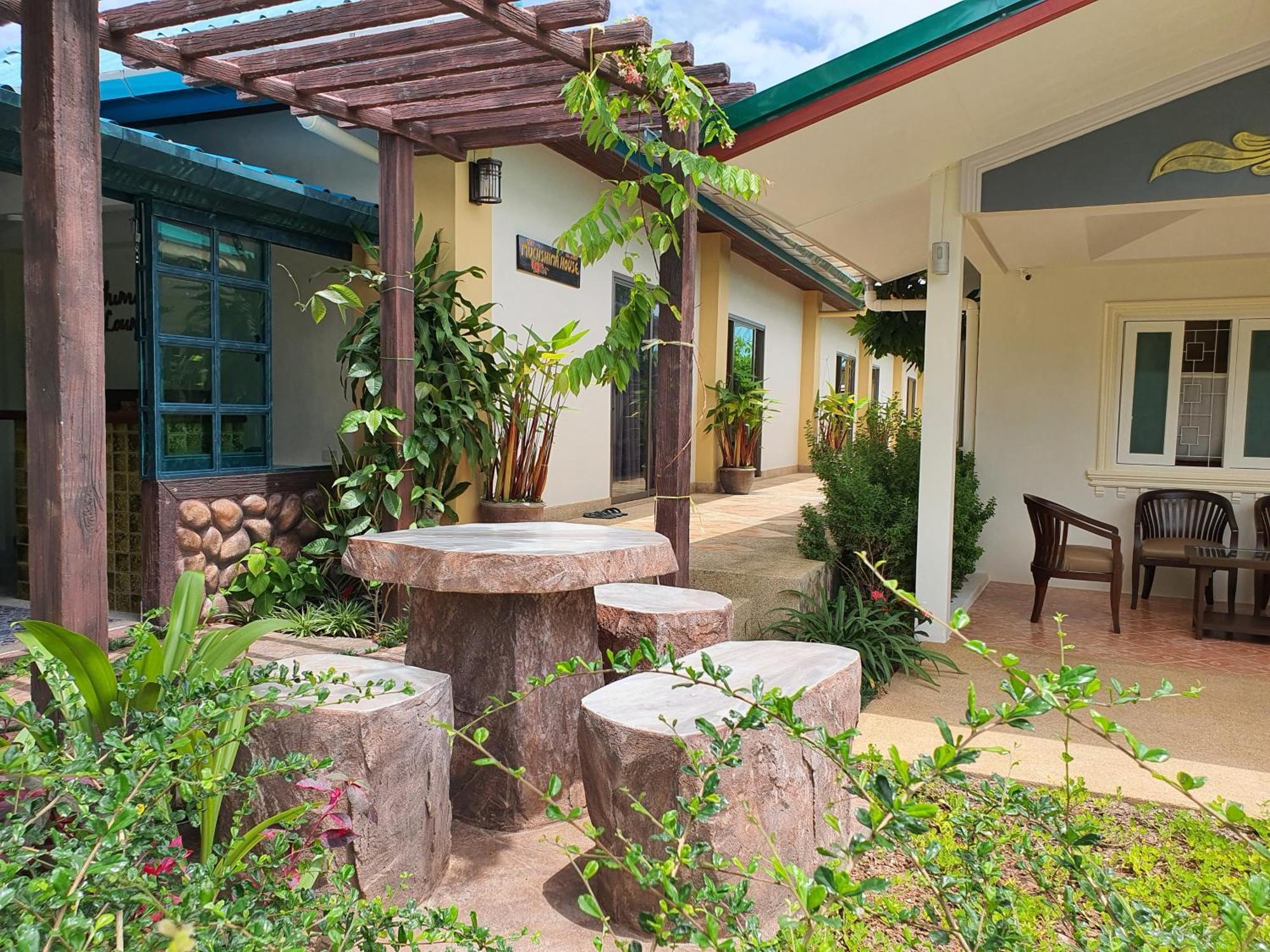 Muchshima House Affittacamere