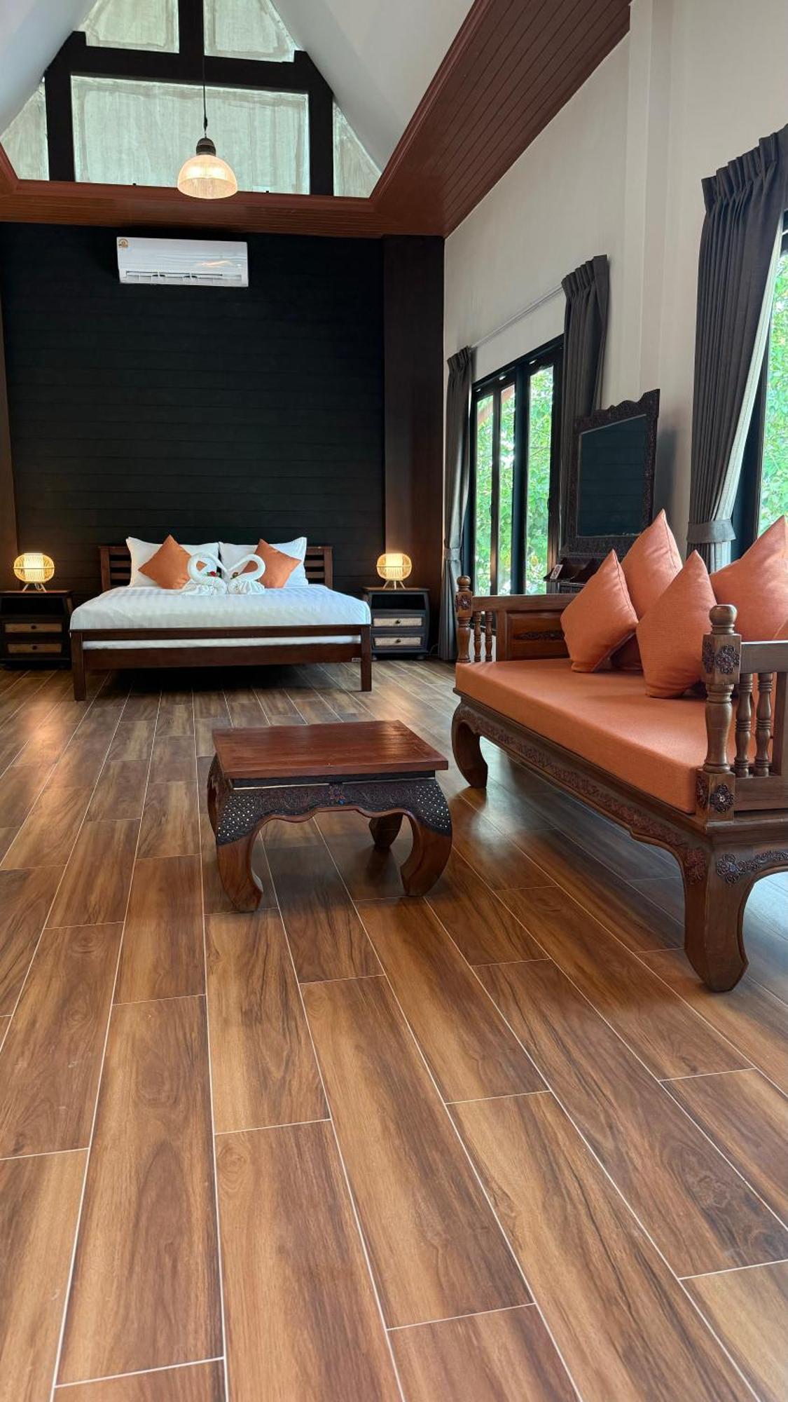 Blue Palm 4*