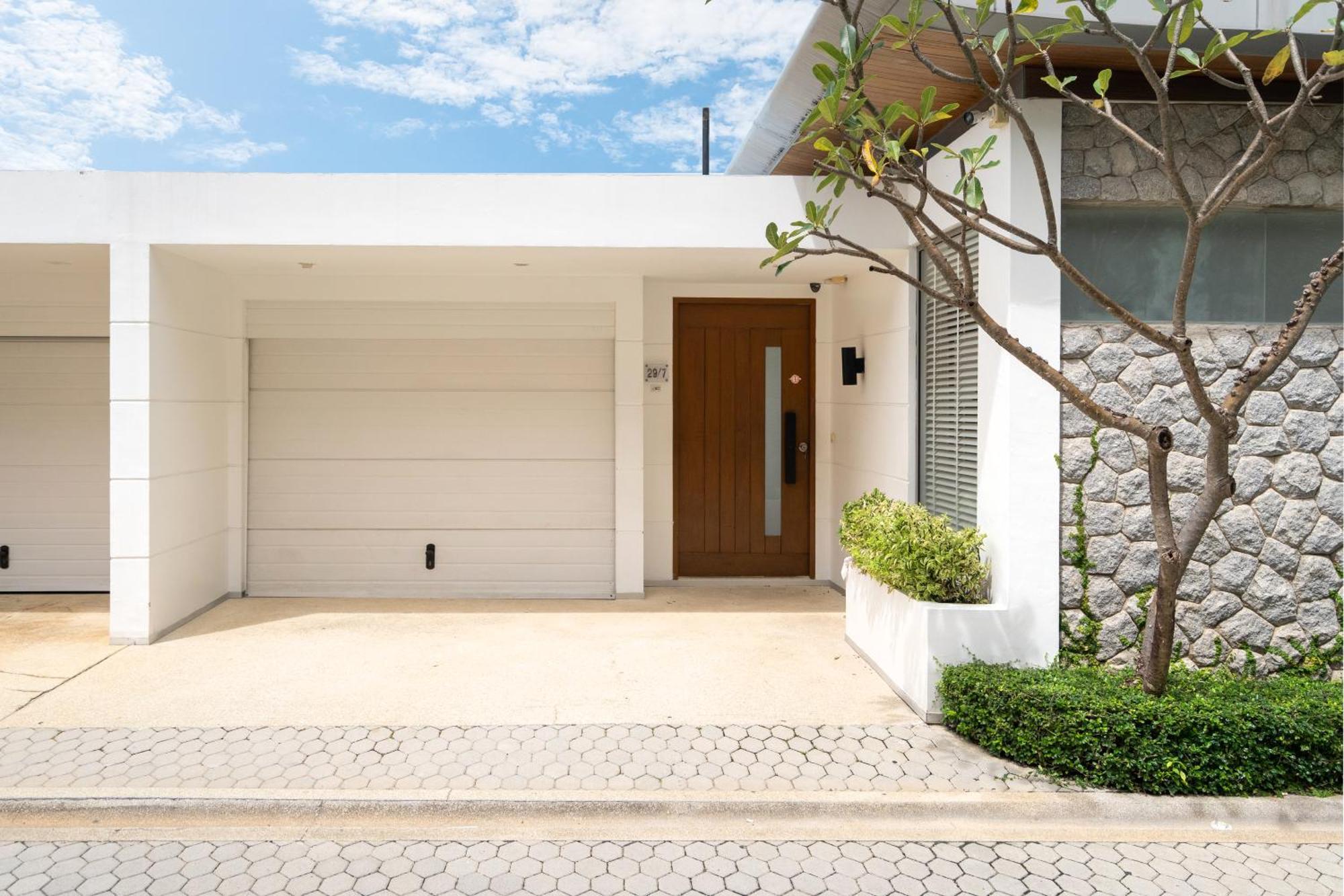 Atika7 Three Bedroom Pool Patong