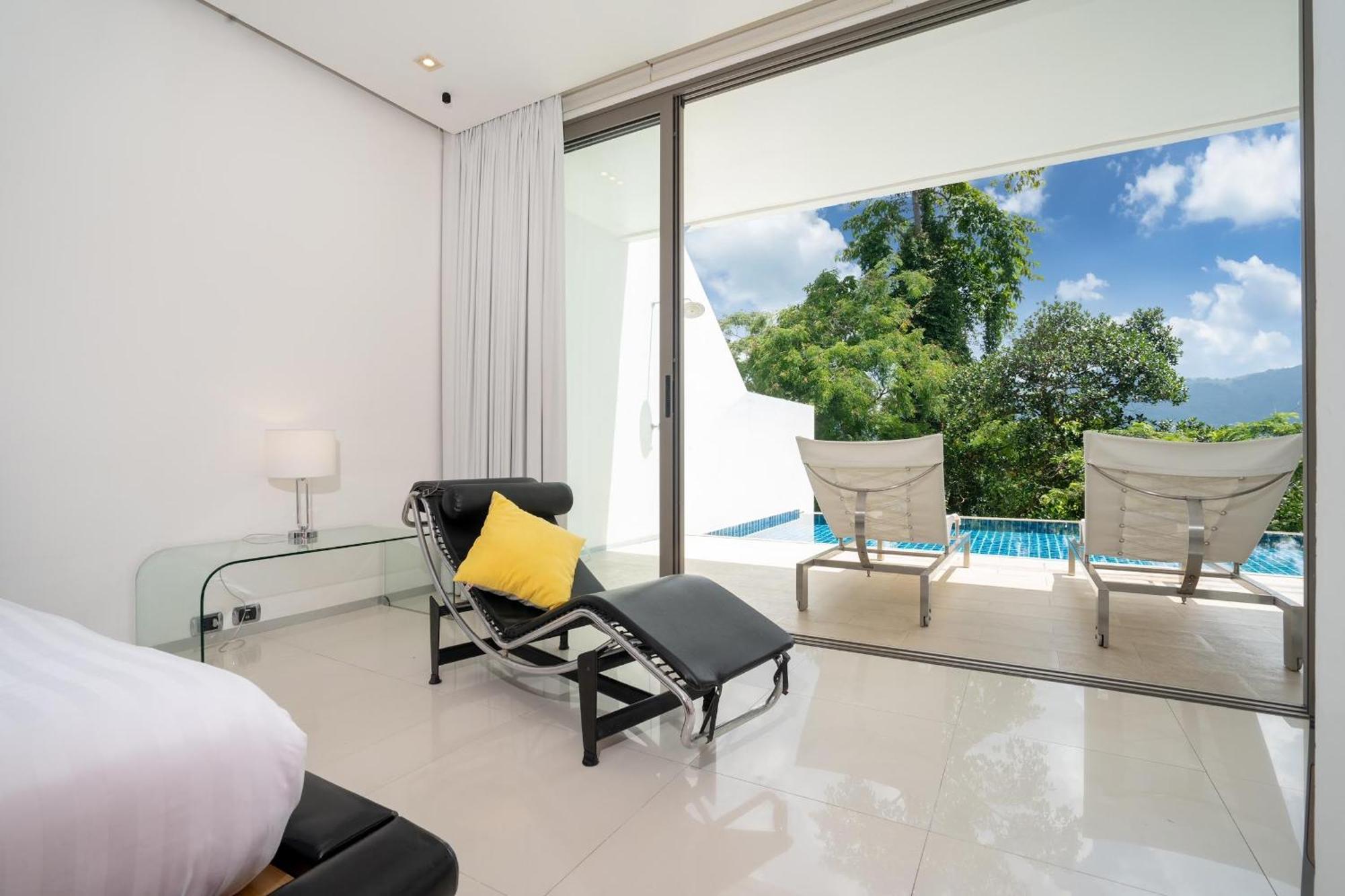 Atika7 Three Bedroom Pool Holiday home *