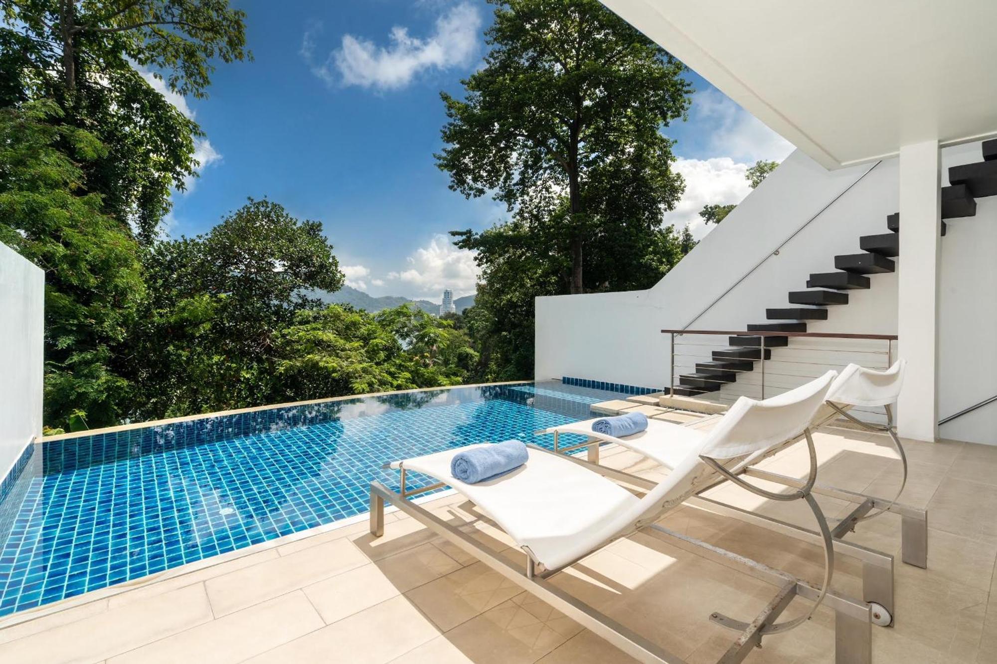 Atika7 Three Bedroom Pool Holiday home Patong