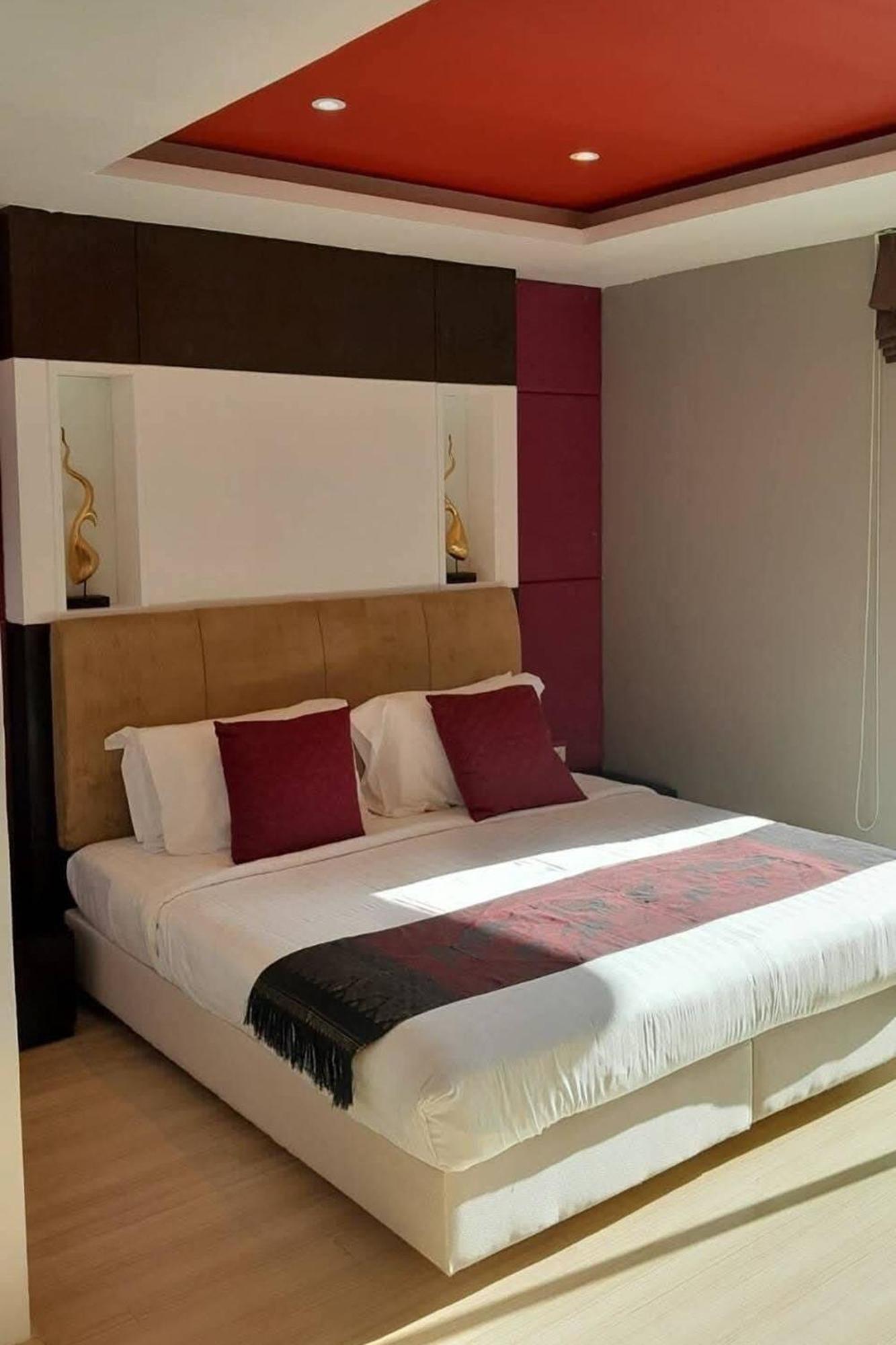 Hill Villa Kamala Beach