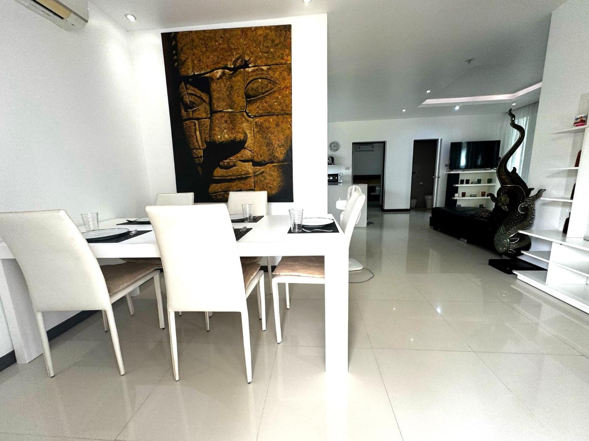 Cheloni 2 Bedrooms *
