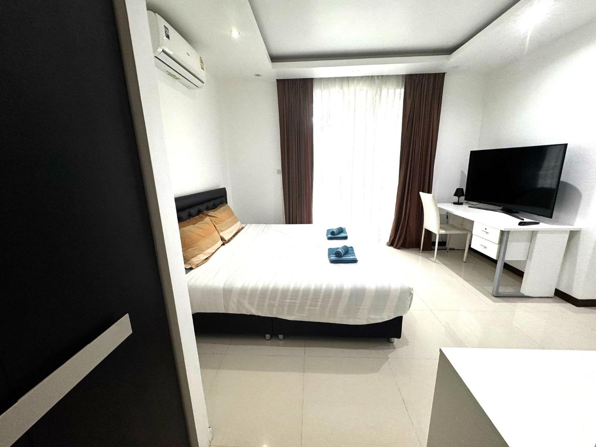 Villa Cheloni 2 Bedrooms Kamala Beach